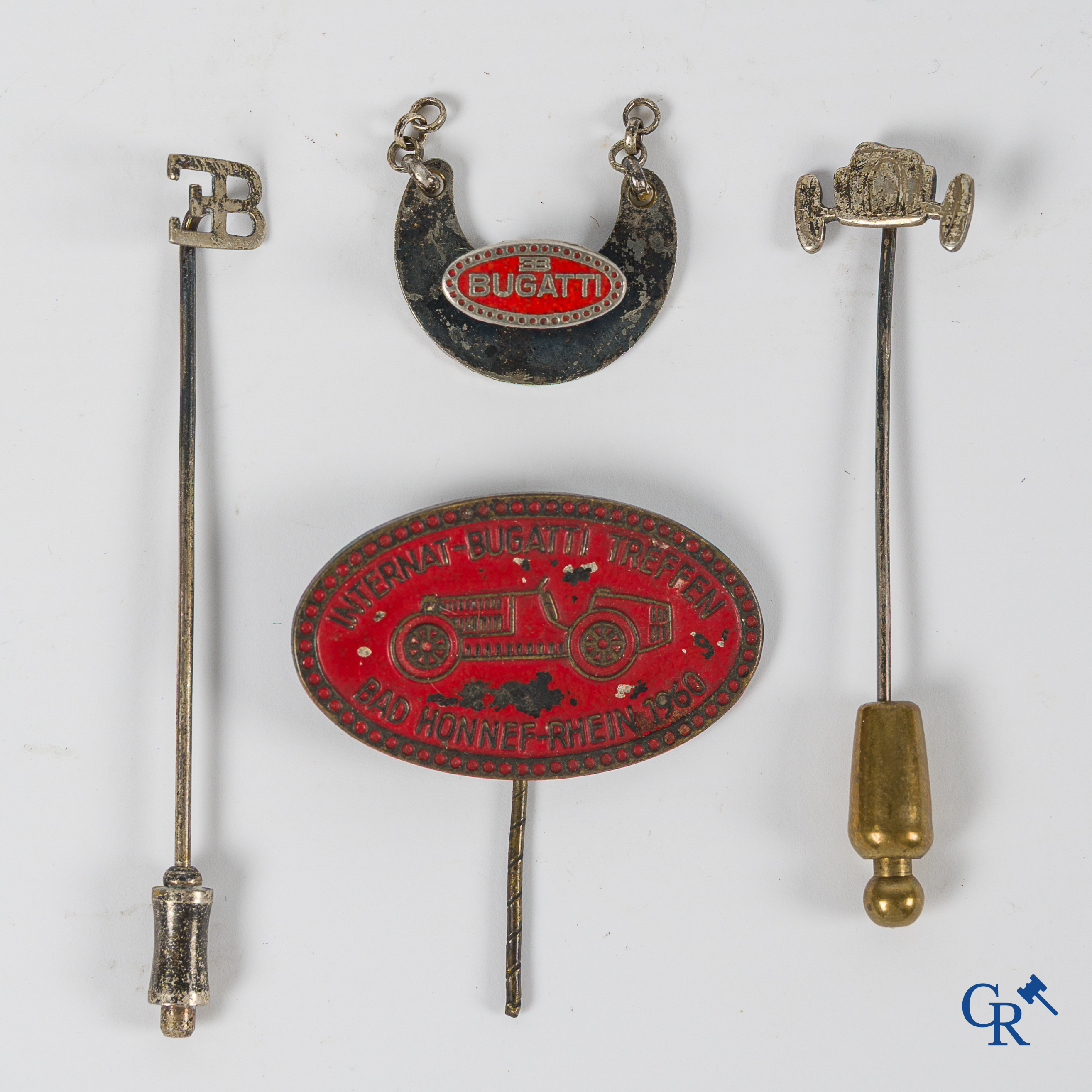 Automobilia. Bugatti, 4 lidmaatschap- of bijeenkomst souvenirs. Jaren '50-'60.