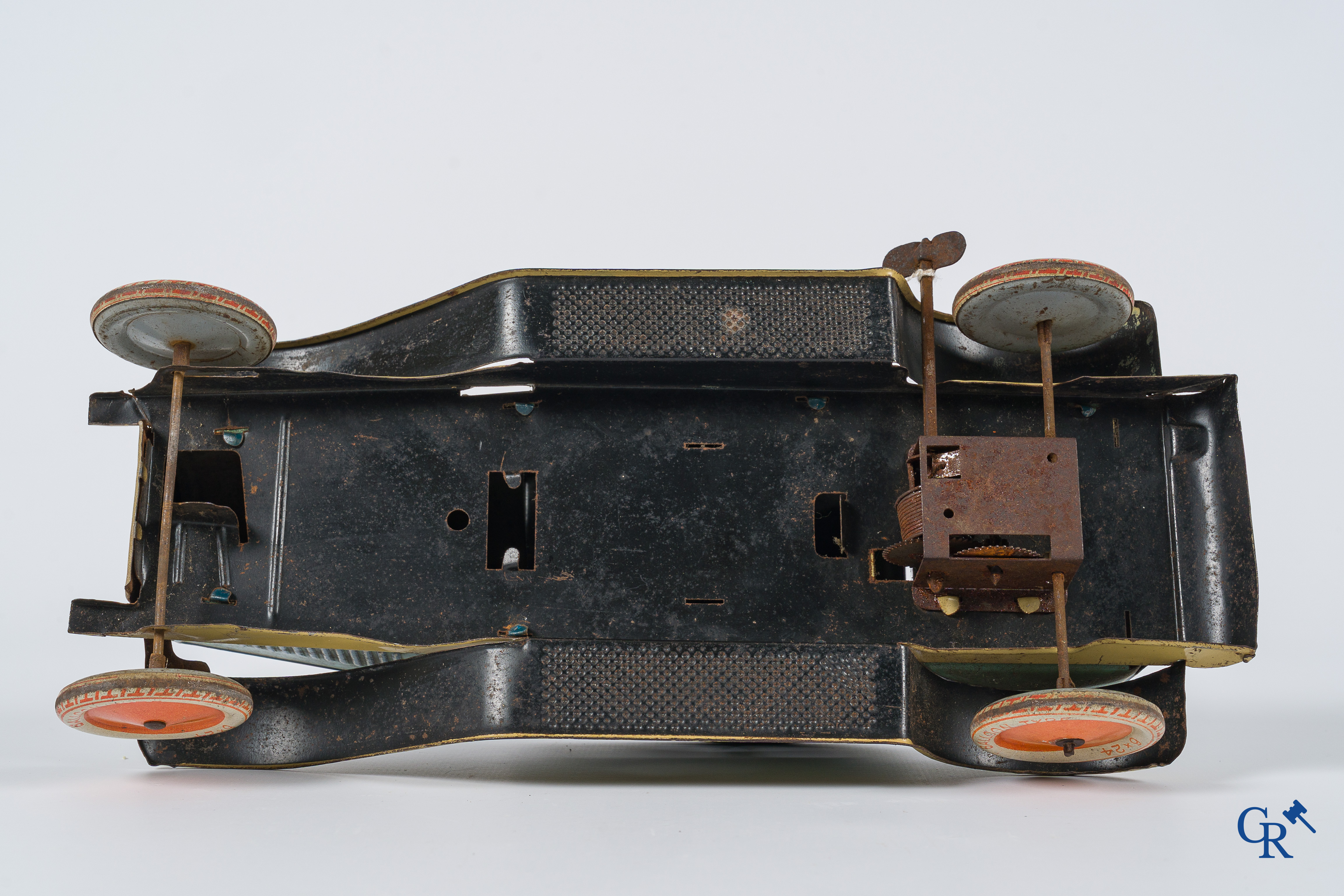 Oud speelgoed. Tipp & Co., Tippco. Duitsland. Coupé in metaal met opwindmechanisme. Jaren '30.