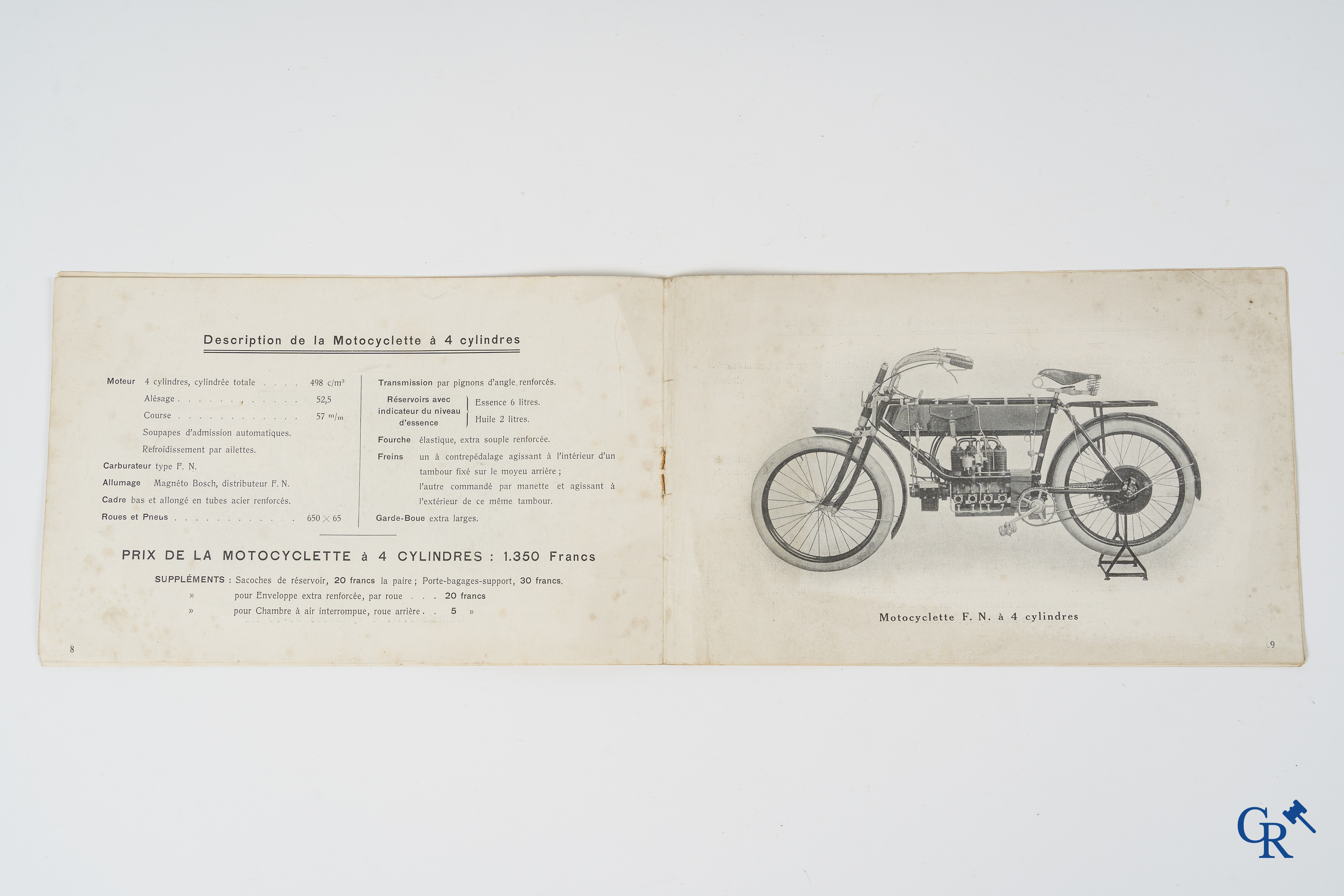 FN. Fabrique Nationale, Publiciteitsfolder voor fietsen, motorfietsen en auto's van F.N. Circa 1910.