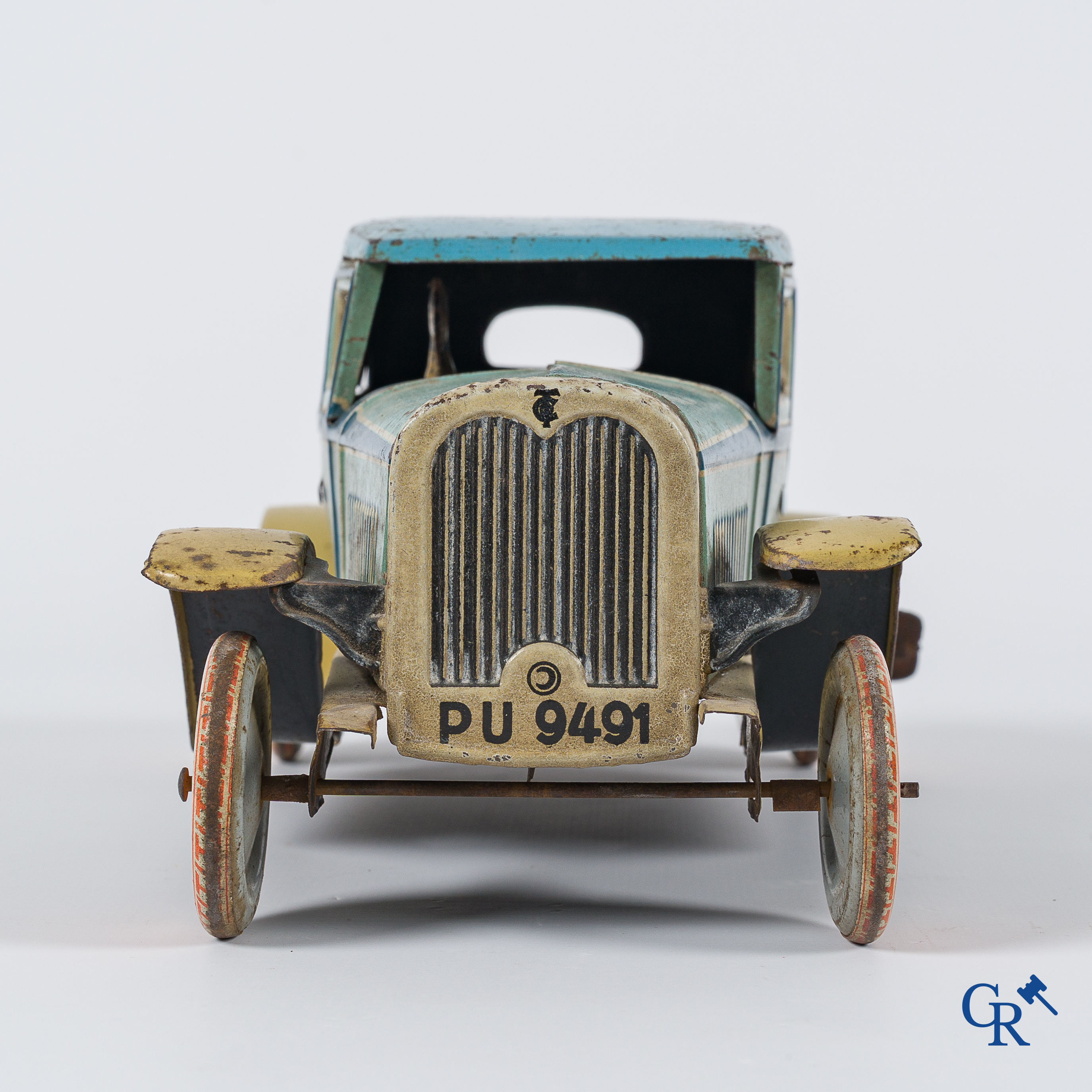 Oud speelgoed. Tipp & Co., Tippco. Duitsland. Coupé in metaal met opwindmechanisme. Jaren '30.