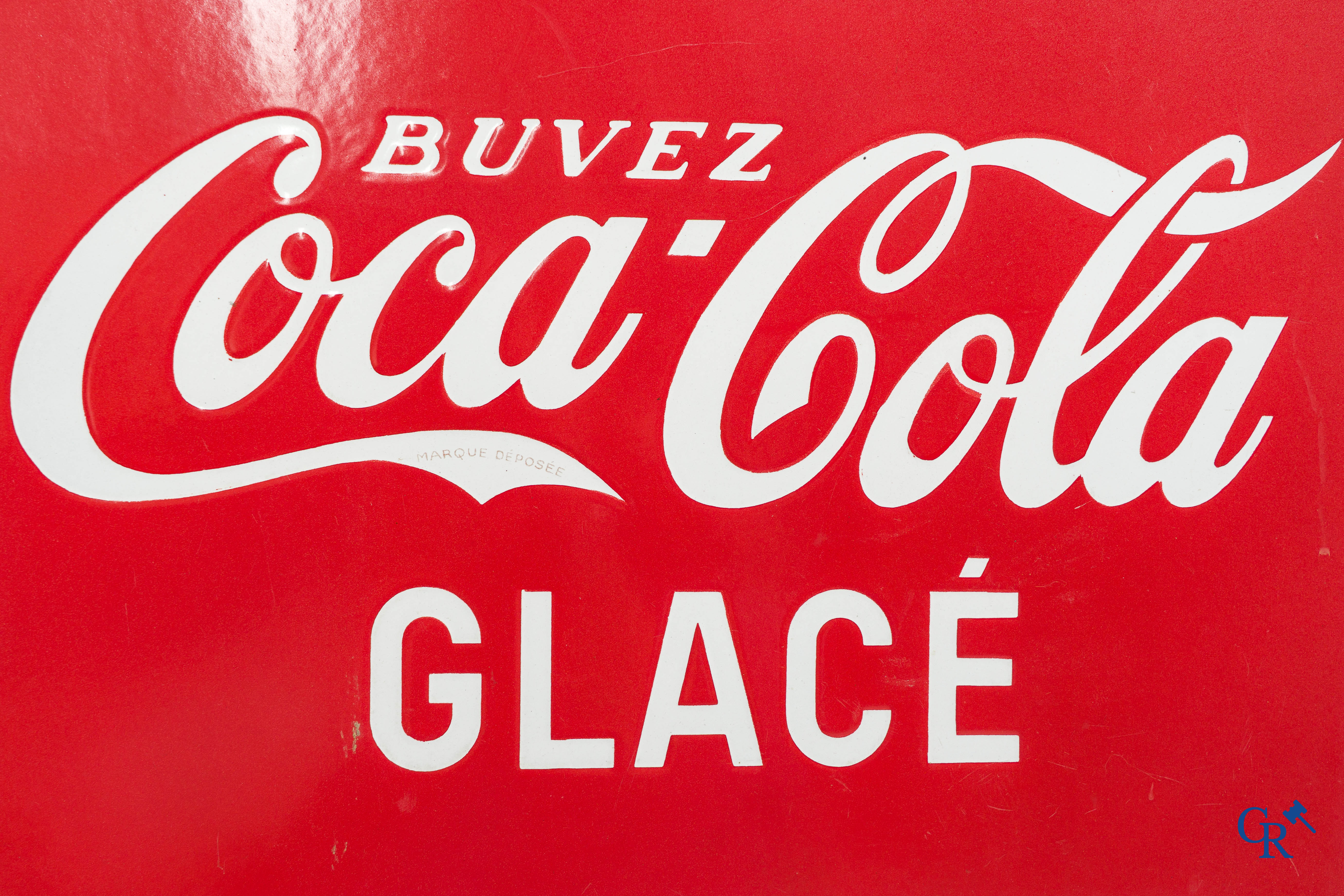 Coca-Cola. Zeldzame ijskoeler in geëmailleerd metaal. Belgische makelij, circa 1940-1950.