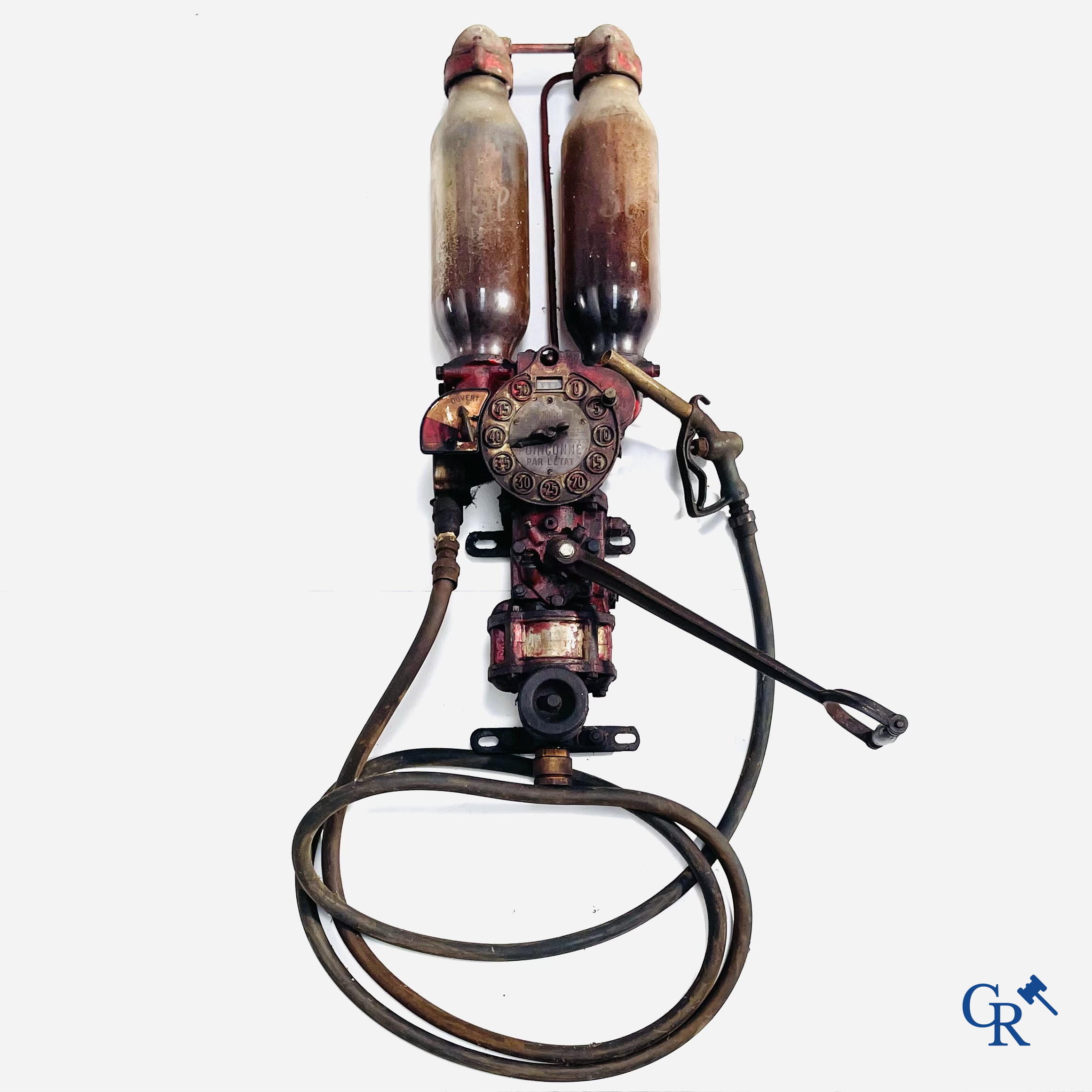 Automobilia. 20'er jaren benzinepomp in originele staat met globes in glas. Carbox S.A.