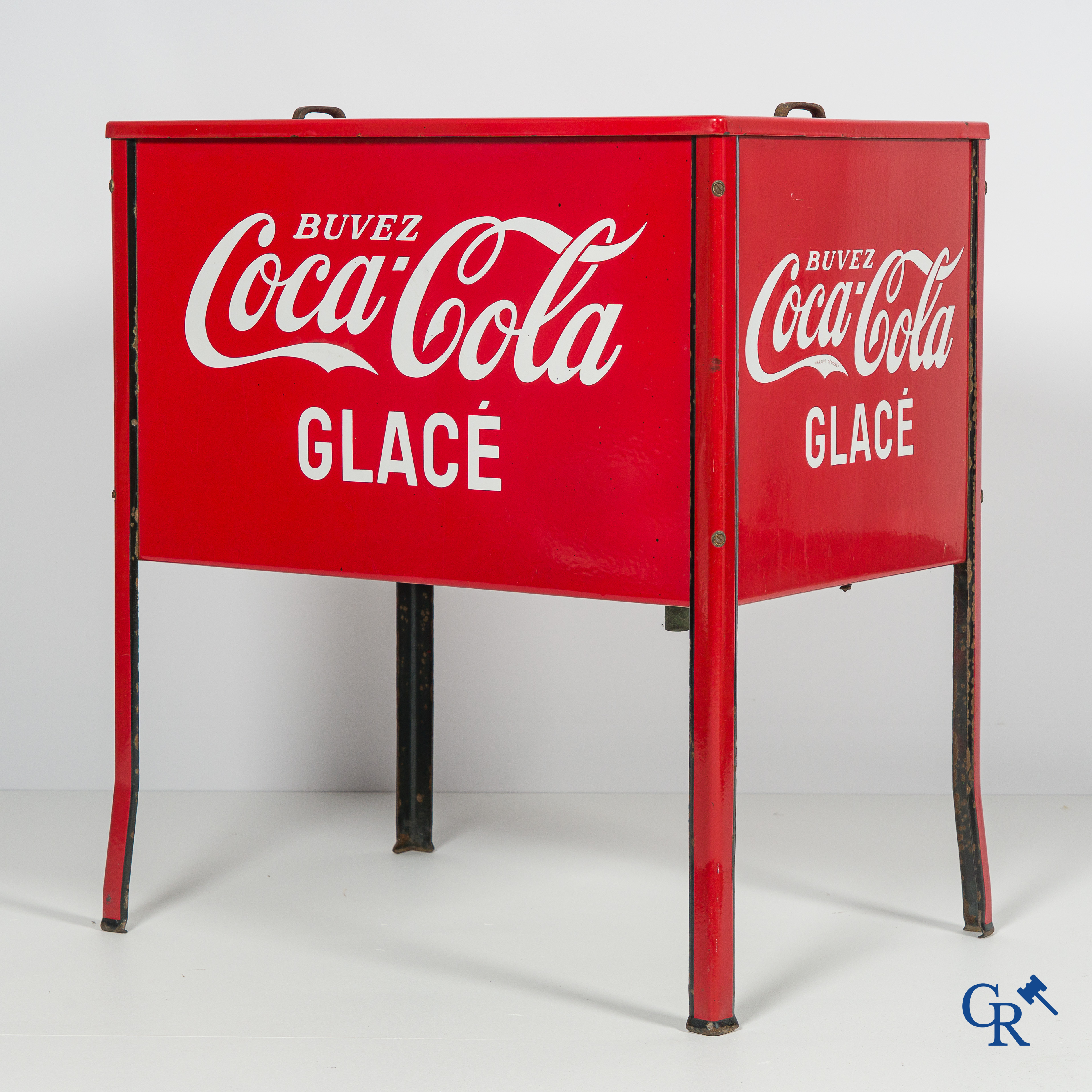 Coca-Cola. Zeldzame ijskoeler in geëmailleerd metaal. Belgische makelij, circa 1940-1950.