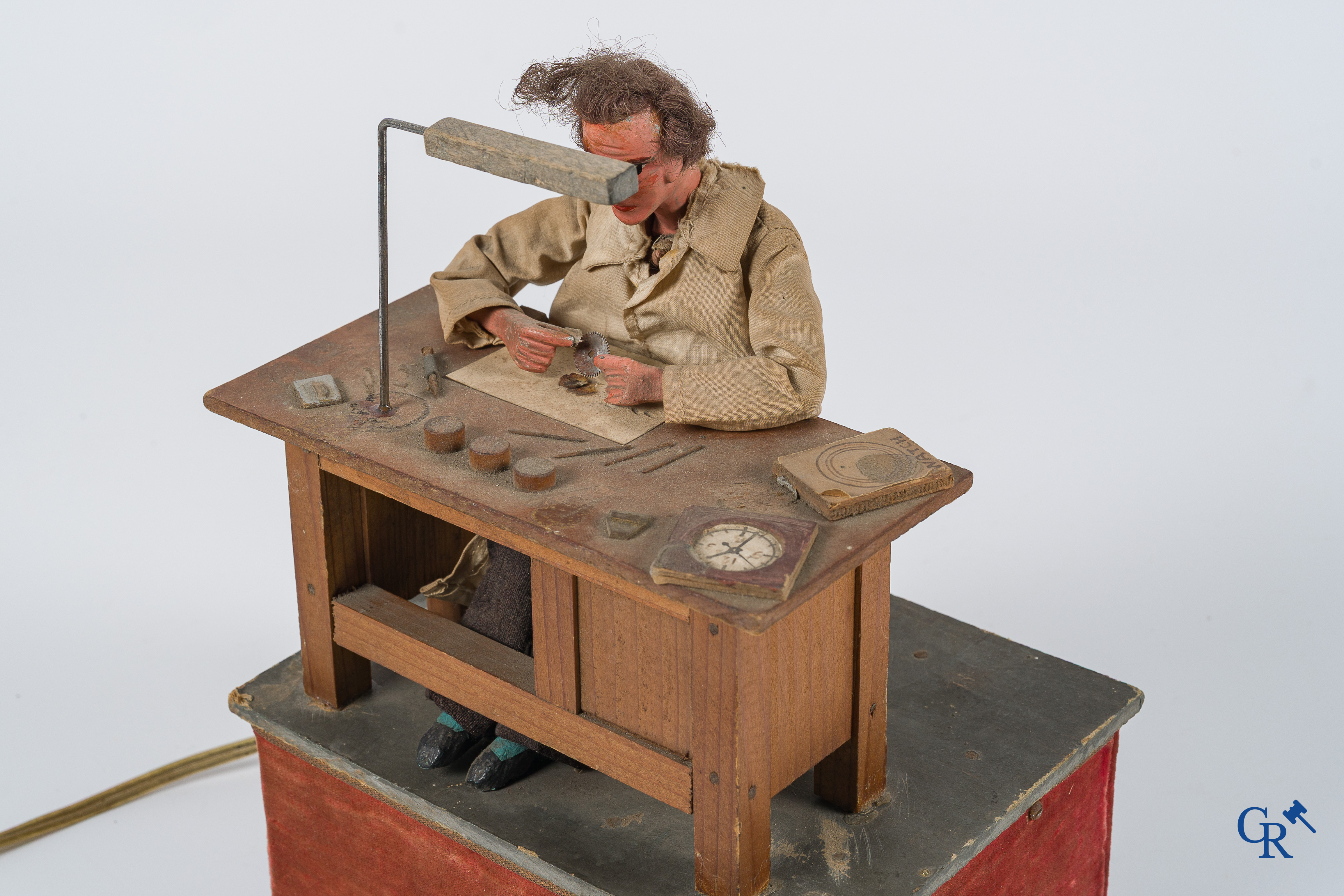 Automaat. Montres Nappey. Vitrine automaat voor een horlogemaker uitgegeven door uurwerken Nappey. Jaren '40.