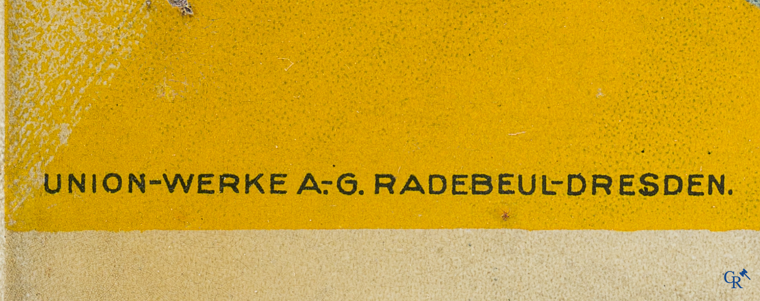 Seidel & Naumann Dresden. Een groot publiciteits bord in bedrukt metaal voor koersfietsen Naumann Germania. Jaren '30.
