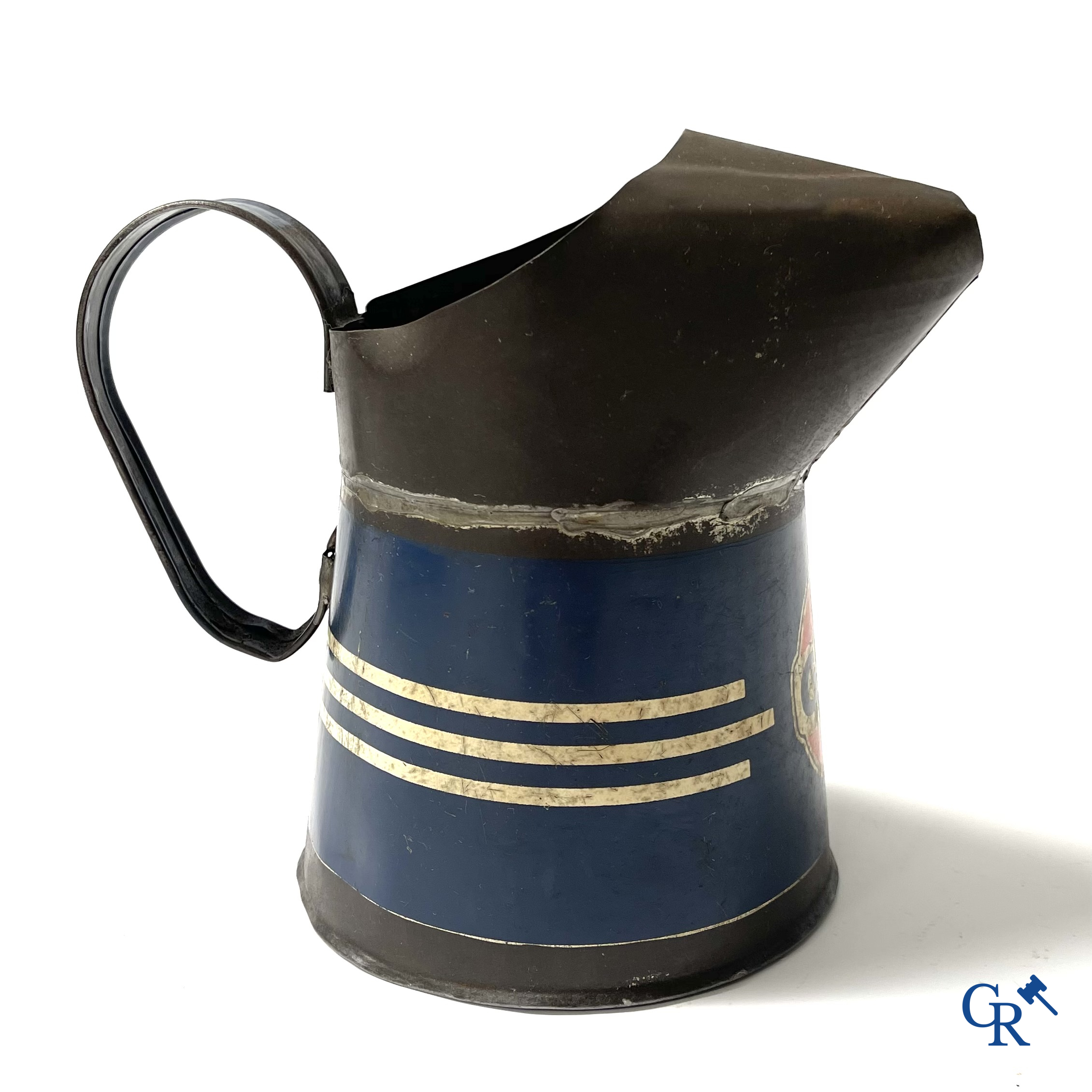 Automobilia. Gulf. Oliekan of schenkkan voor motorolie van Gulf. Jaren '40.