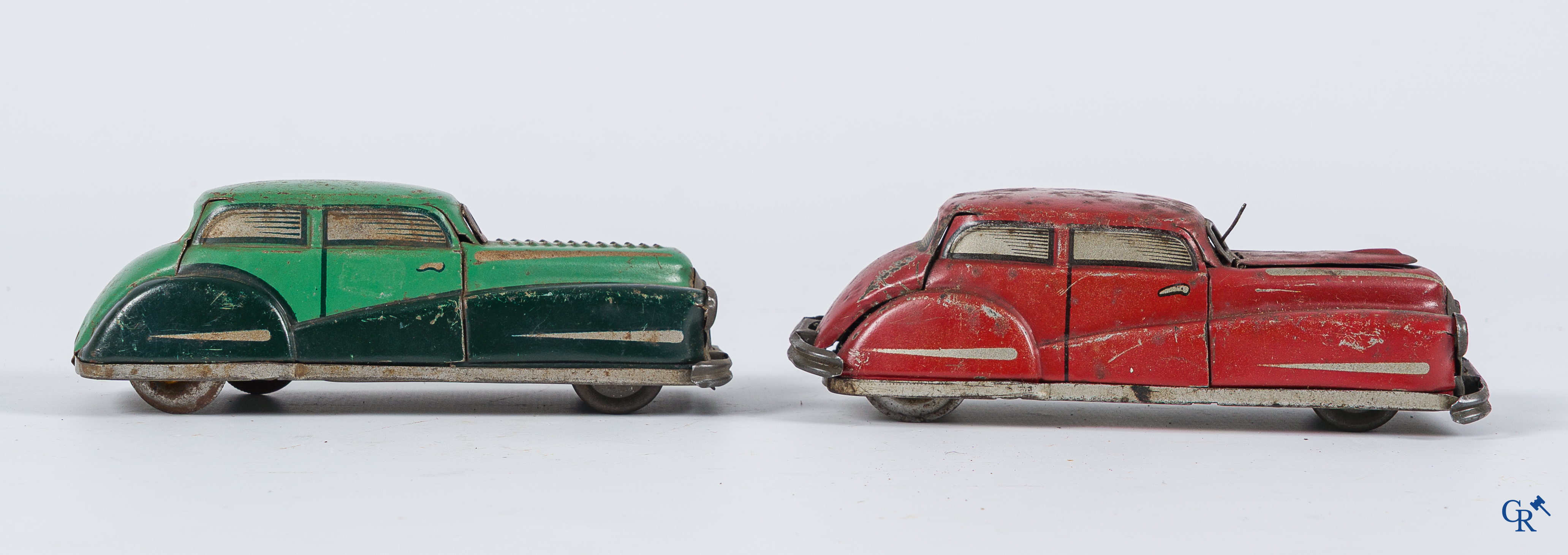 Joustra France. L'Auto-Miracle. 2 miniatuurauto's in blik waaronder een zeldzaam model Auto-Miracle.