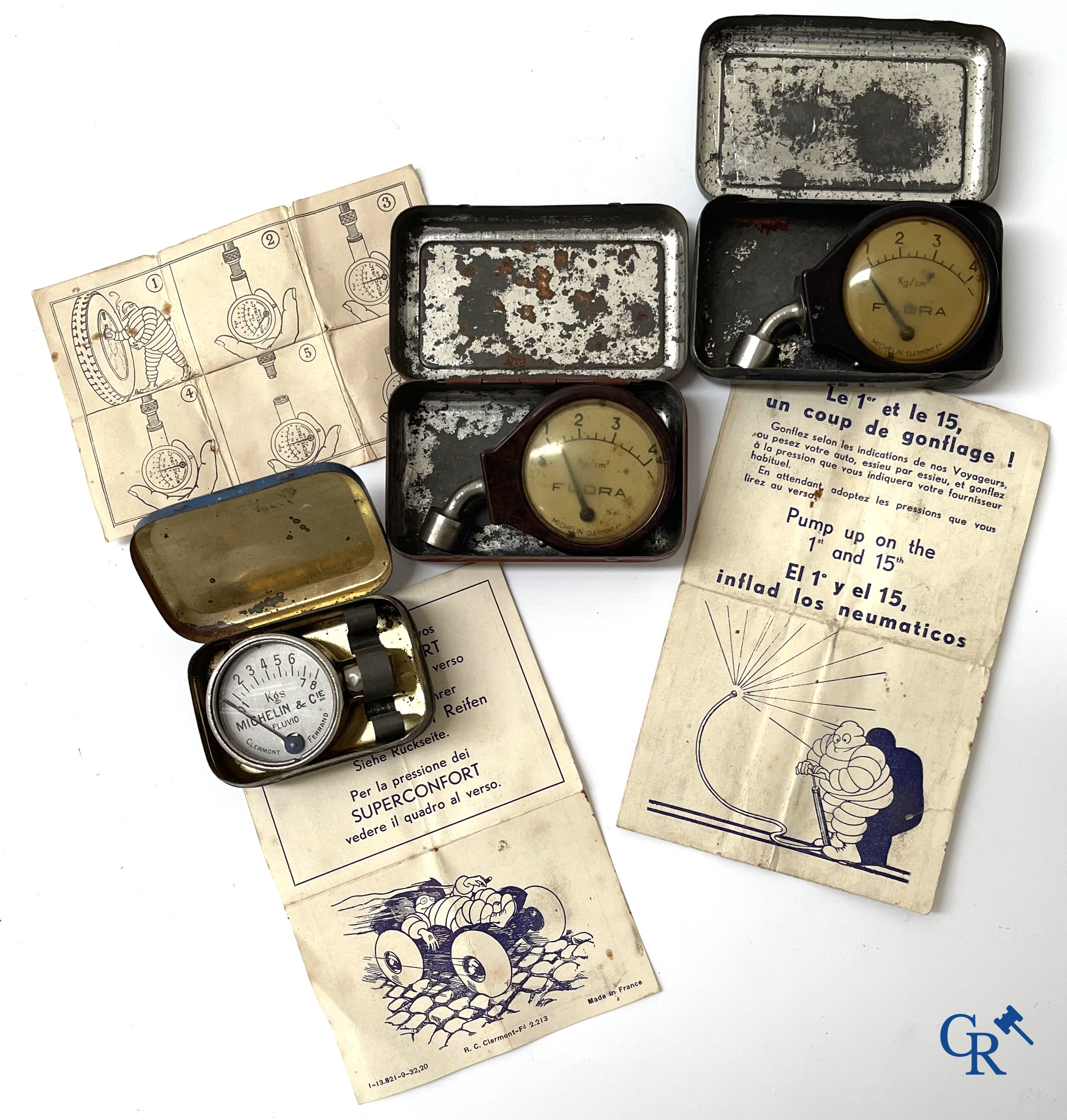 Michelin. Automobilia. Interessant lot met Michelin objecten. Jaren 1920-1930 en later.