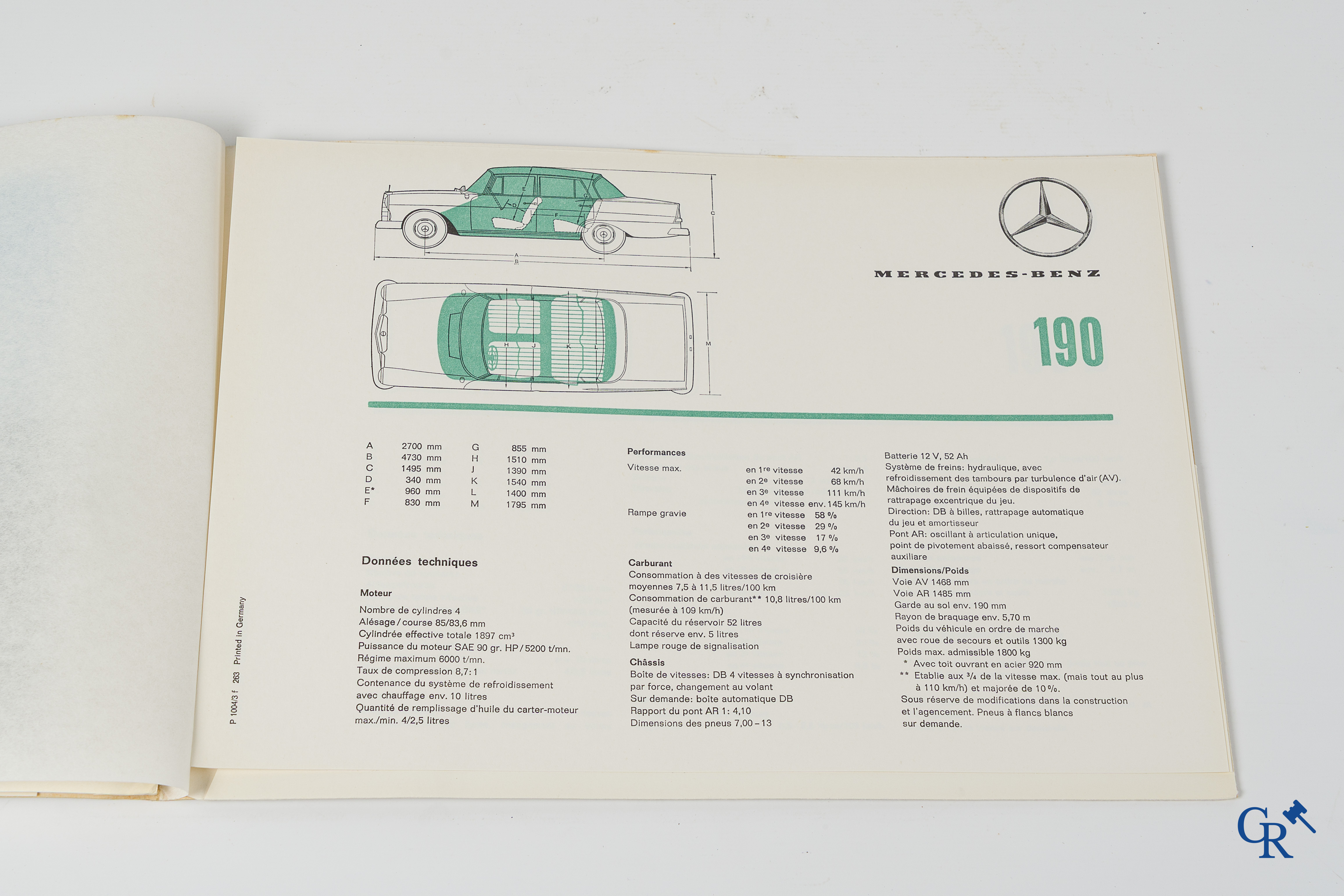 Automobilia. Mercedes Benz. 11 originele luxe publiciteitsfolders.