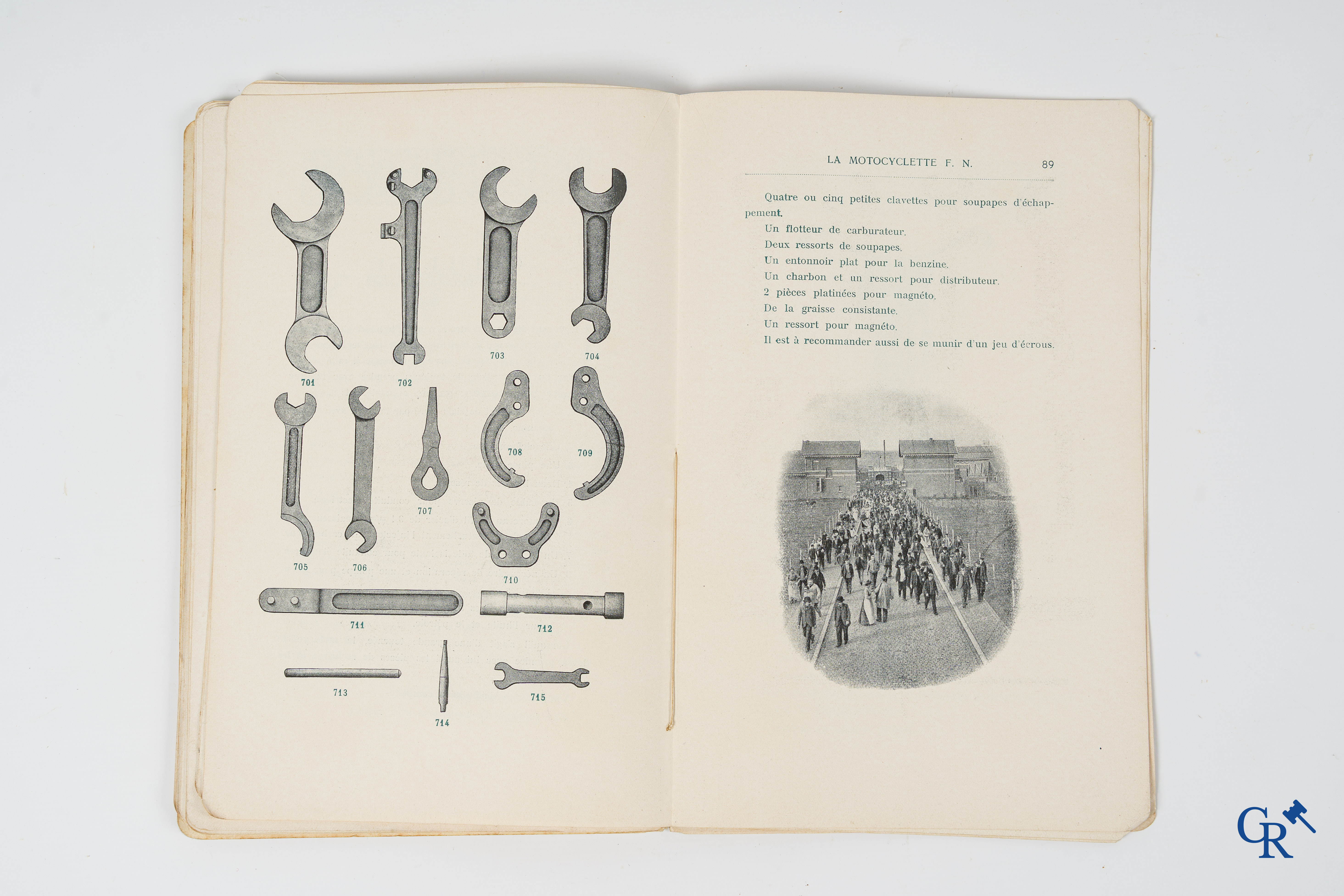 FN. Fabrique Nationale, Herstal-Luik. Originele onderhoudsboek voor de 4 cylinder motorfiets F.N., model 1907.