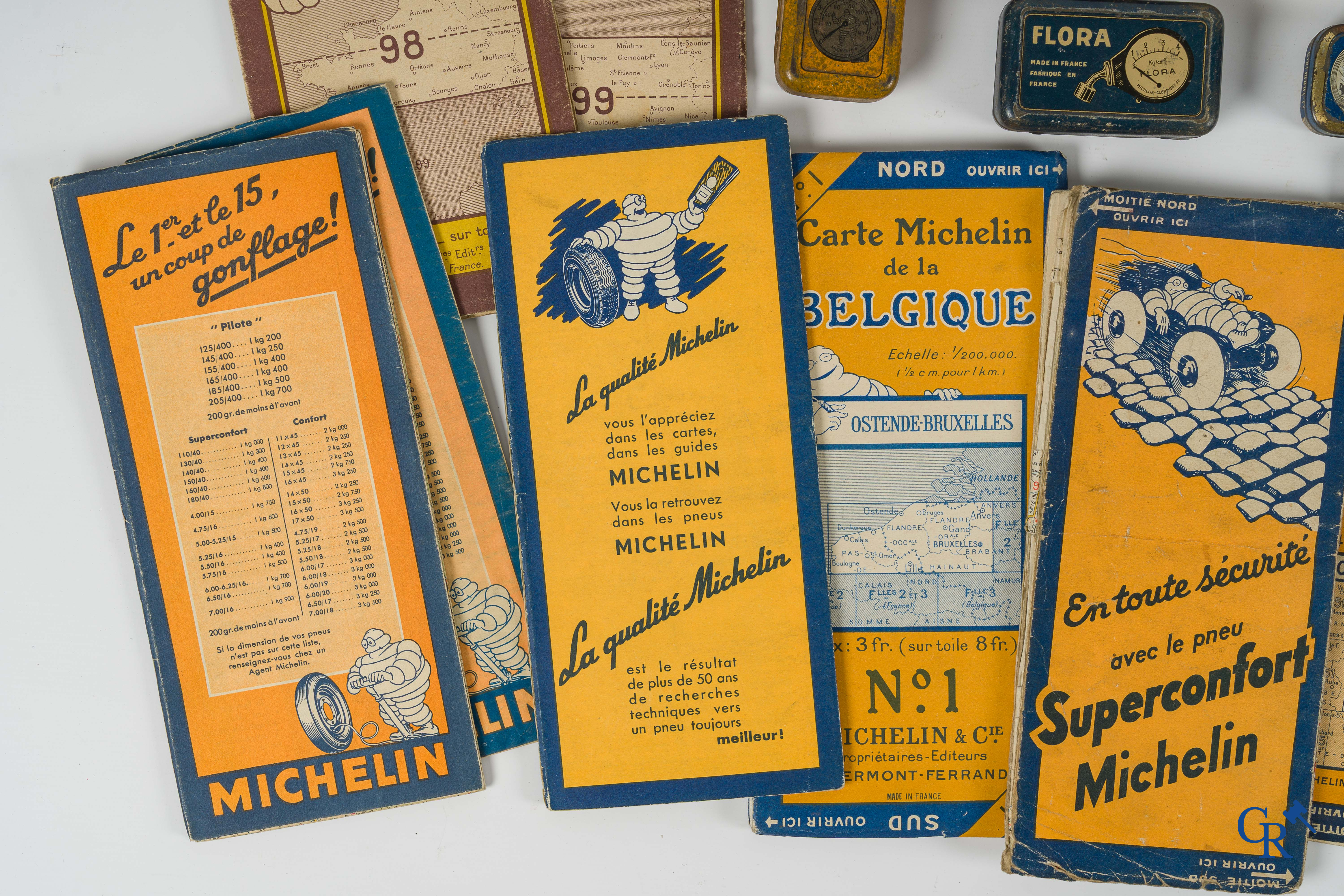 Michelin. Automobilia. Interessant lot met Michelin objecten. Jaren 1920-1930 en later.