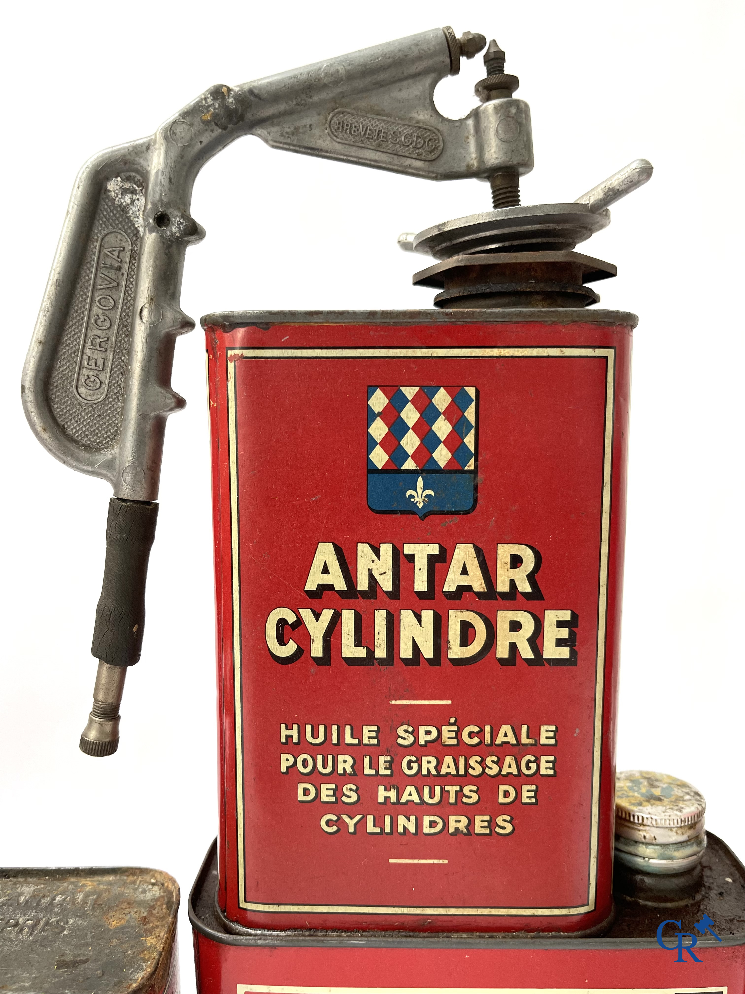Automobilia. Antar. Lot olieblikken waaronder een zeldzame Antar-Gel pour automobiles blik. Jaren '40-'50-'60.
