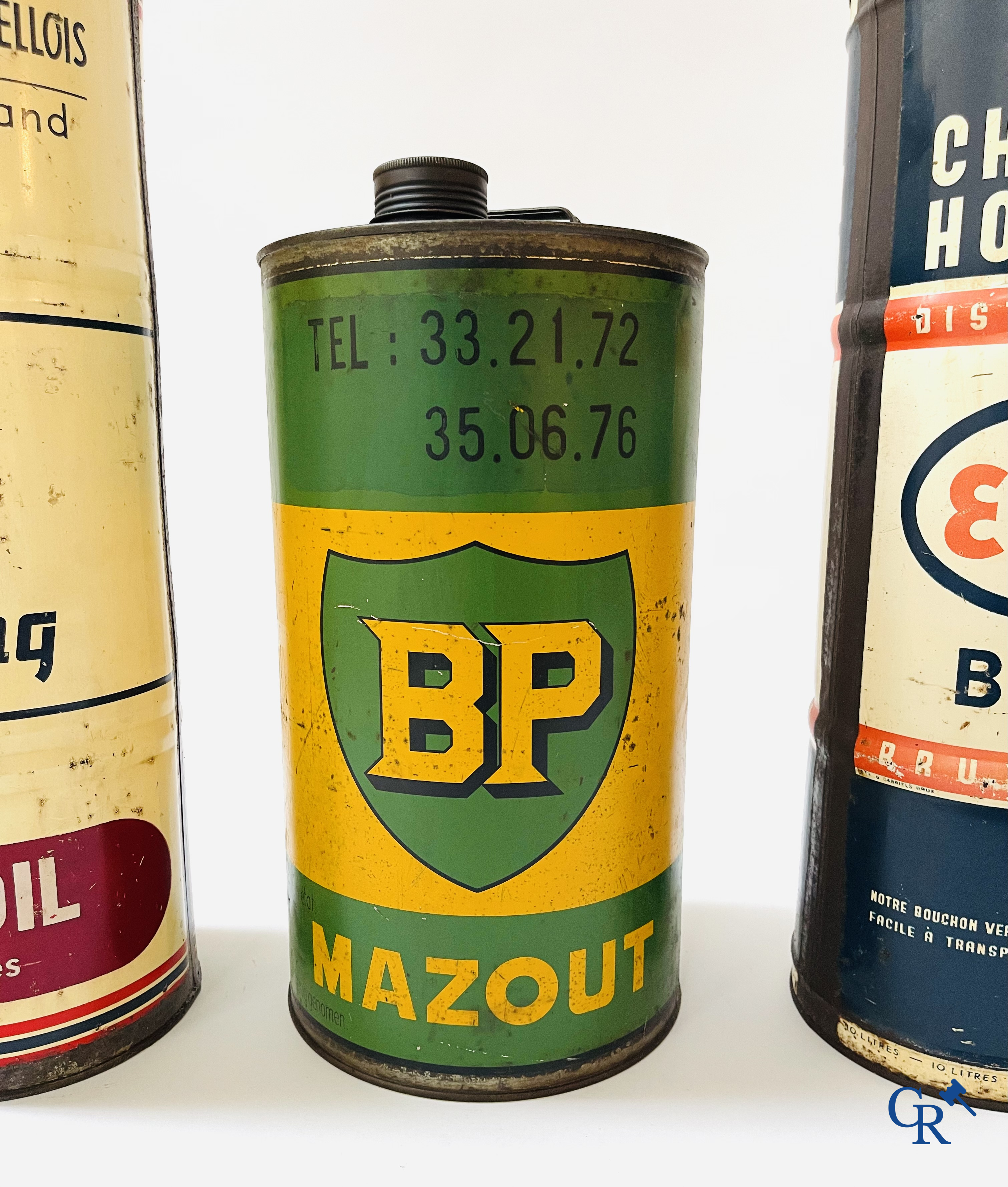 3 Grote olieblikken, 10 L. voor BP, Esso Blue en Trading oil, Comptoir Houiller Bruxellois. Jaren '40.