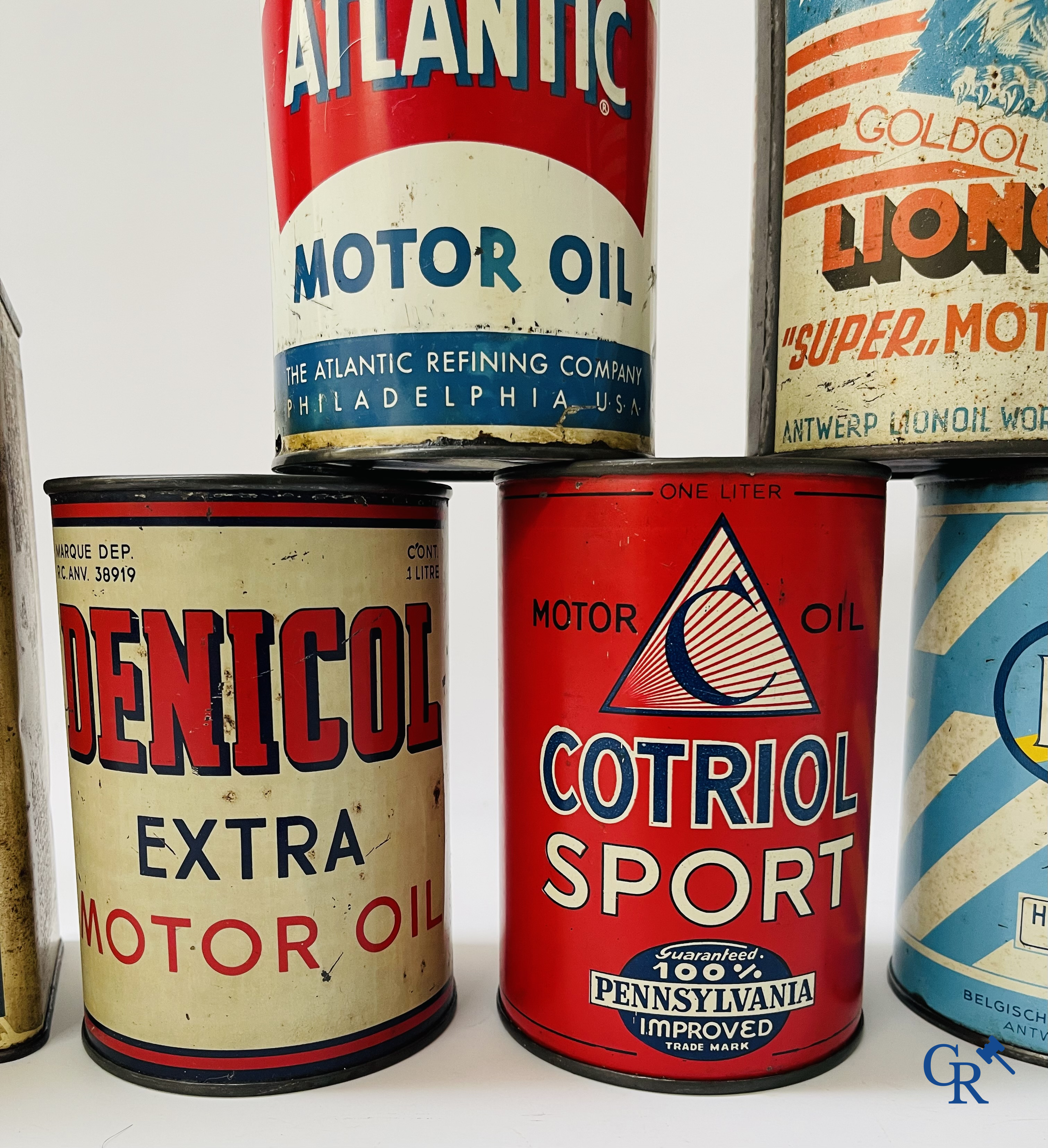 Automobilia. 8 Olieblikken. Atlantic, Cotriol Sport, Denicol, Gulf, Neveol Trading, Yacco, RBP. Jaren '40-'50.