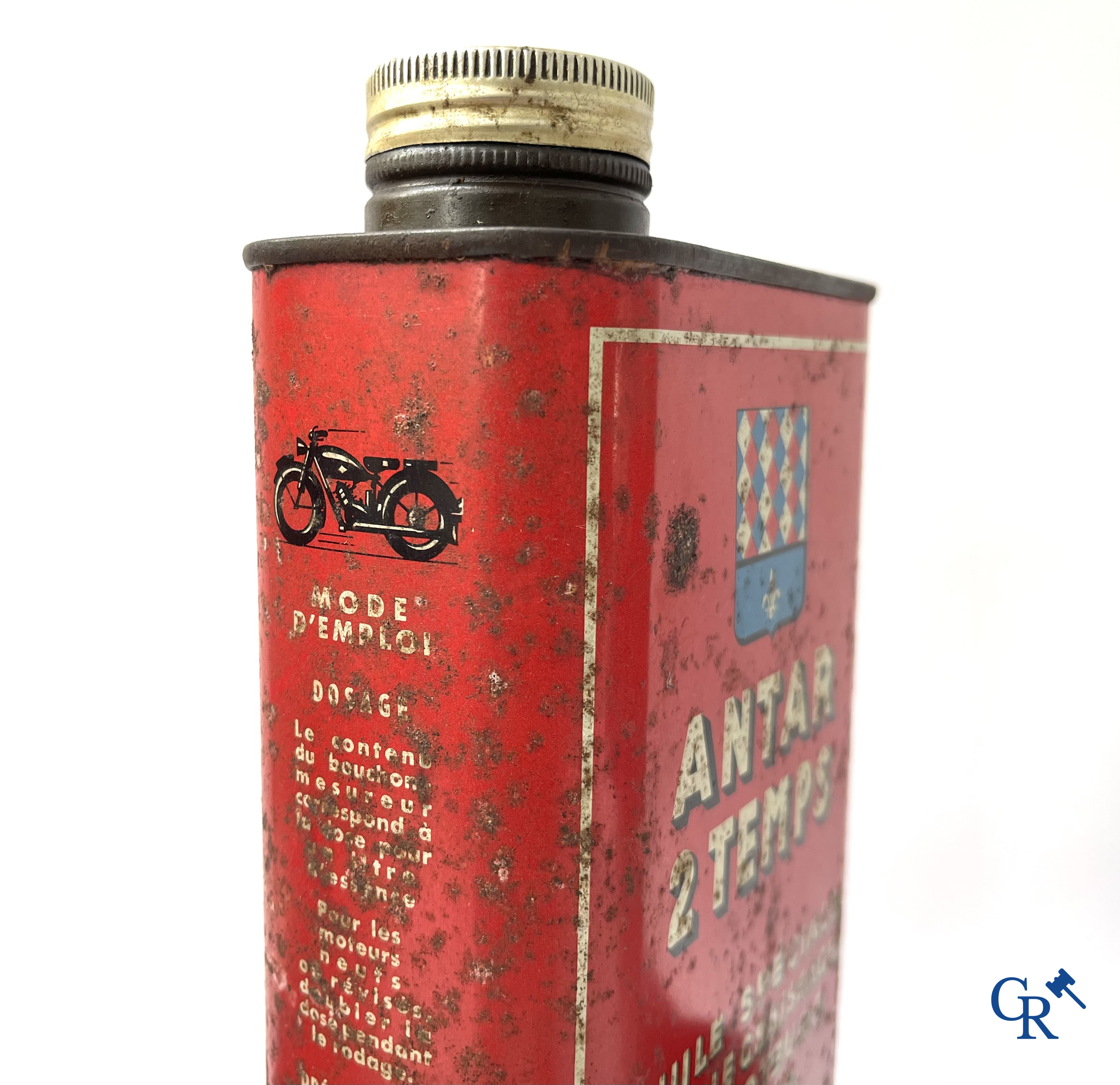 Automobilia. Antar. Lot olieblikken waaronder een zeldzame Antar-Gel pour automobiles blik. Jaren '40-'50-'60.