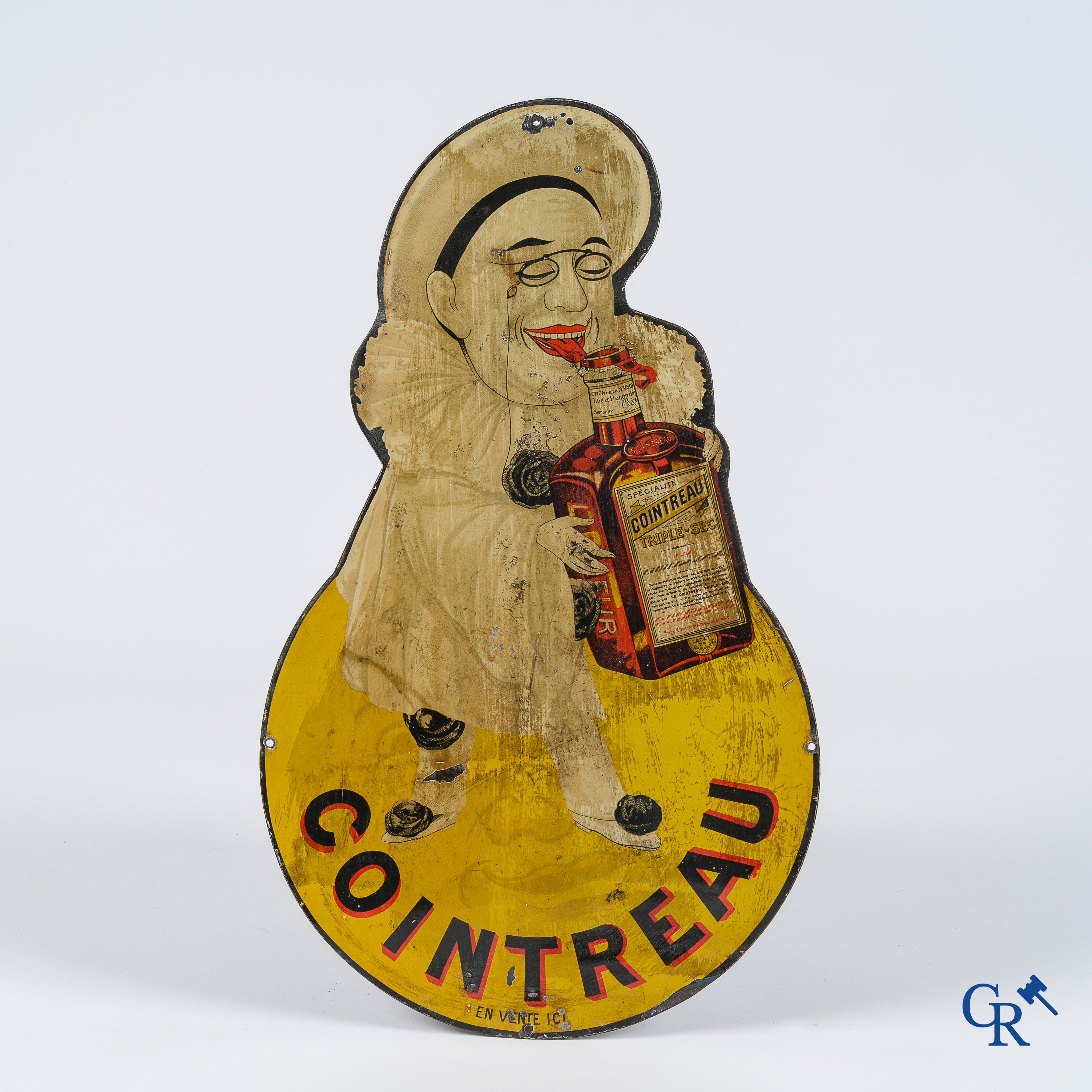 Cointreau. Zeldzame publiciteit in beschilderd blik met "Pierrot" naar een ontwerp van Nicolas Francisco Tamango.
