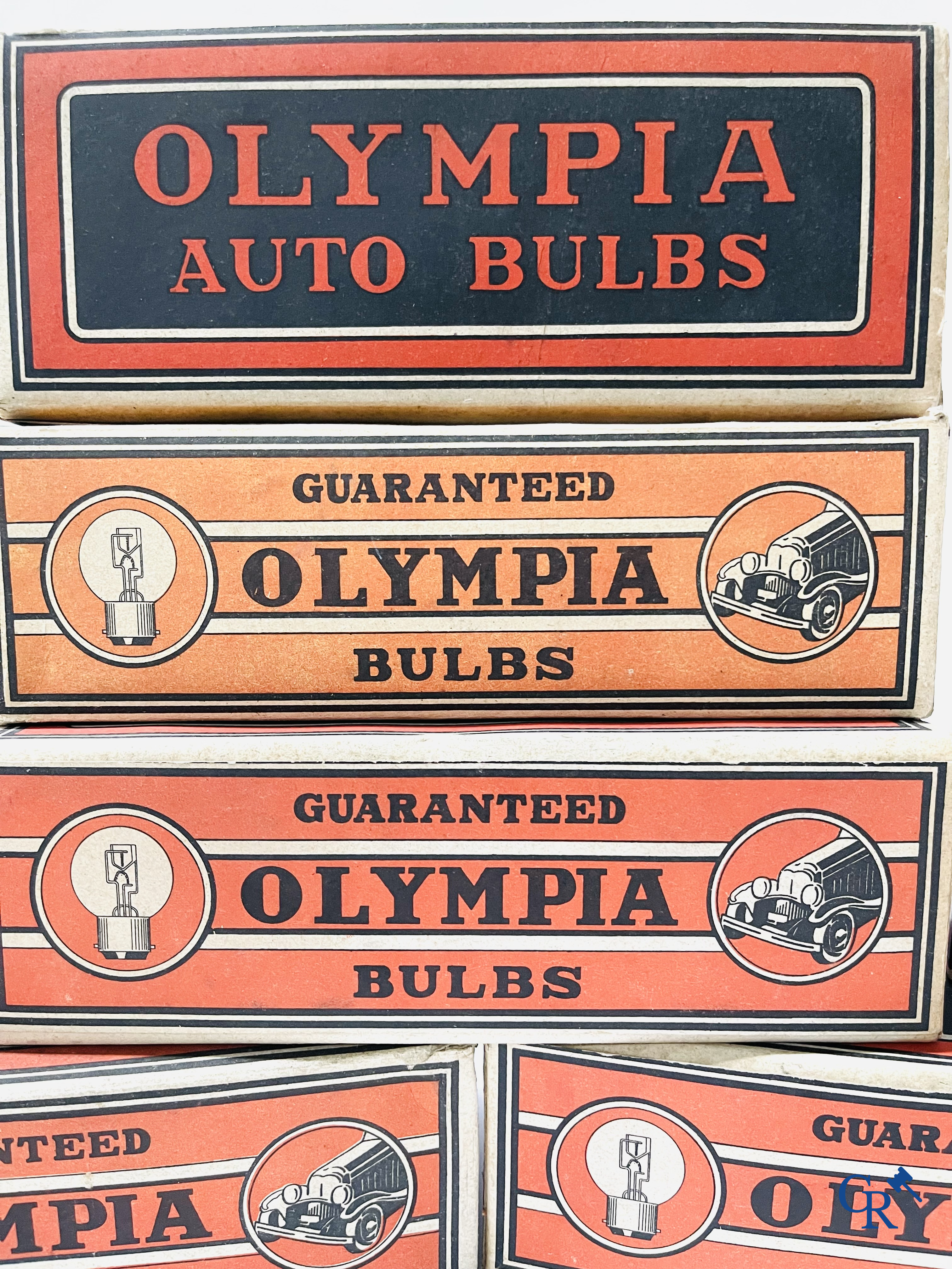 Automobilia, Olympia Auto Bulbs, een lot met 40 autolampen in originele verpakking uit de 30'er jaren.