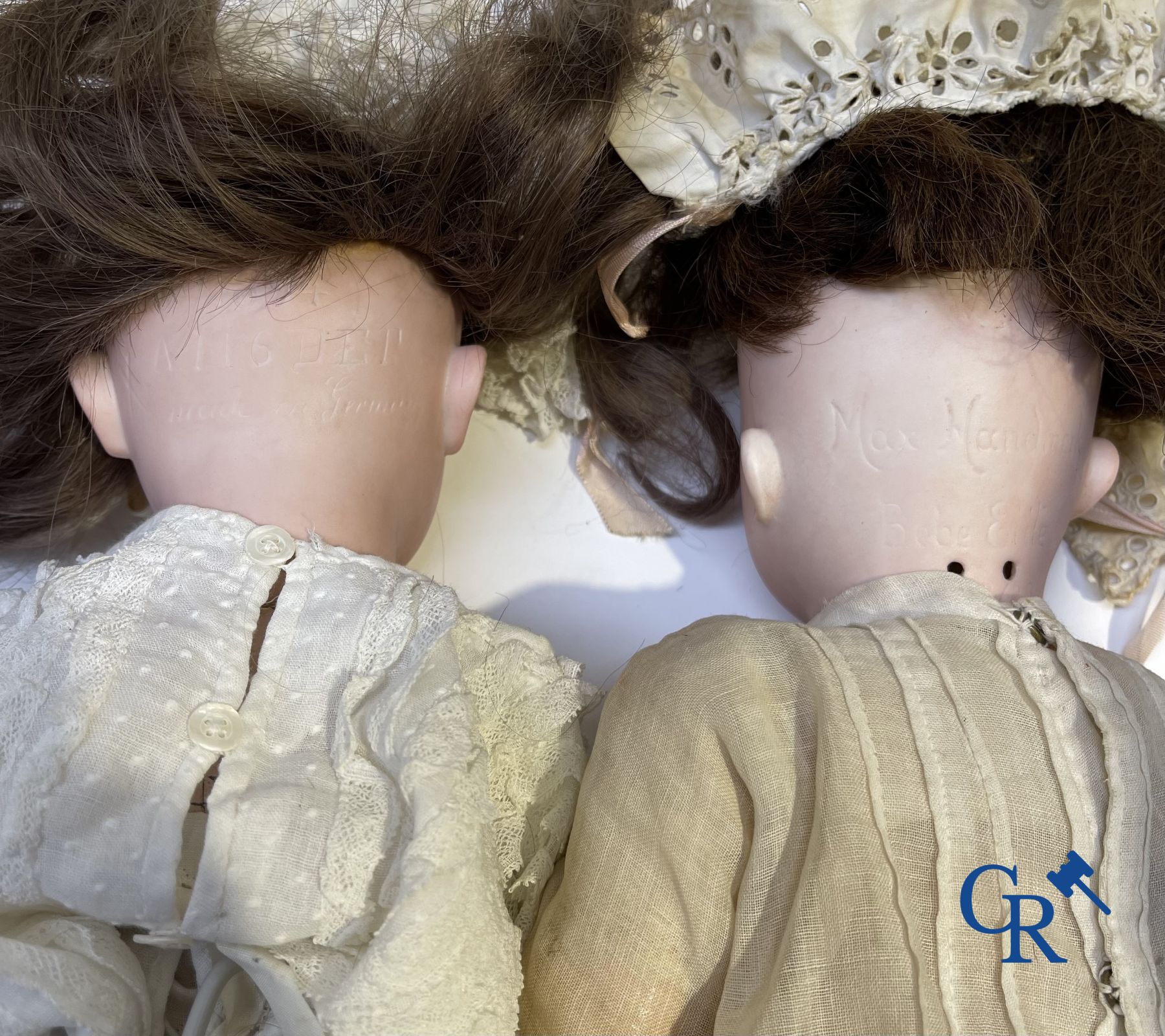 Toys: antique dolls: 6 German dolls with porcelain heads.