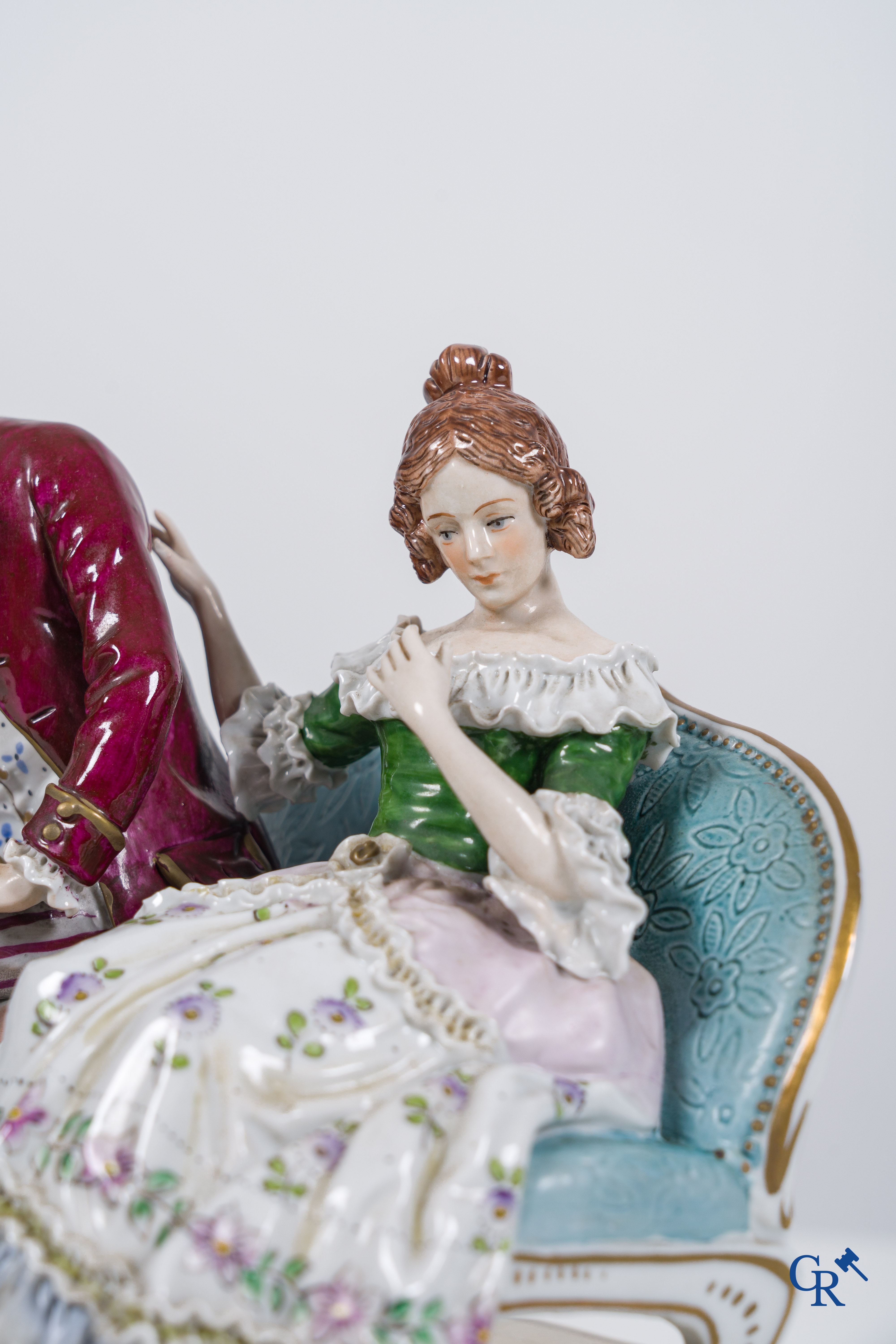 Porcelaine européenne, Sitzendorf, "Die Intimen bei Beethoven". Exceptionnel groupe en porcelaine de Saxe. Marqué.