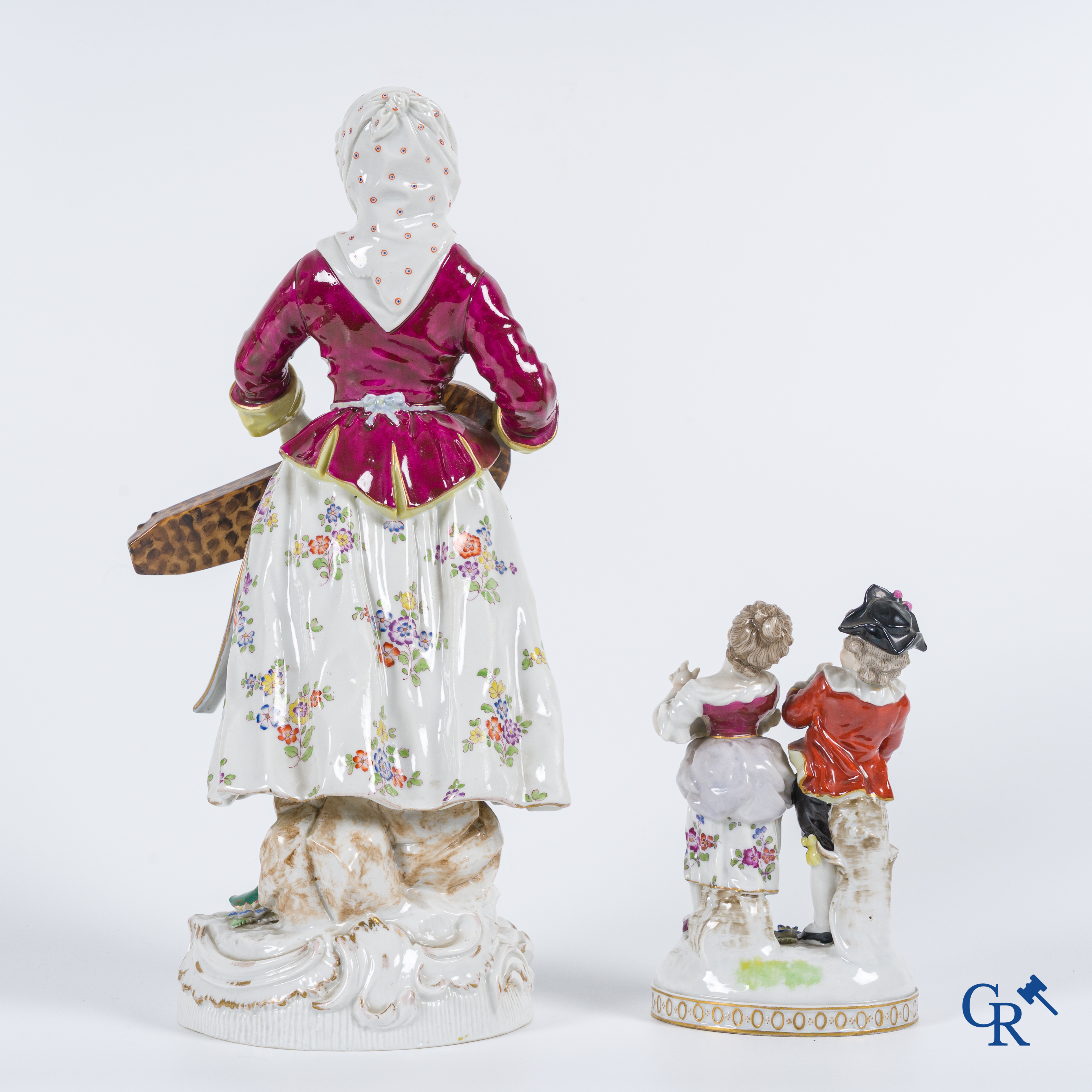 Porcelaine Allemande: 2 Groupes avec personnages en porcelaine allemande. 19ème