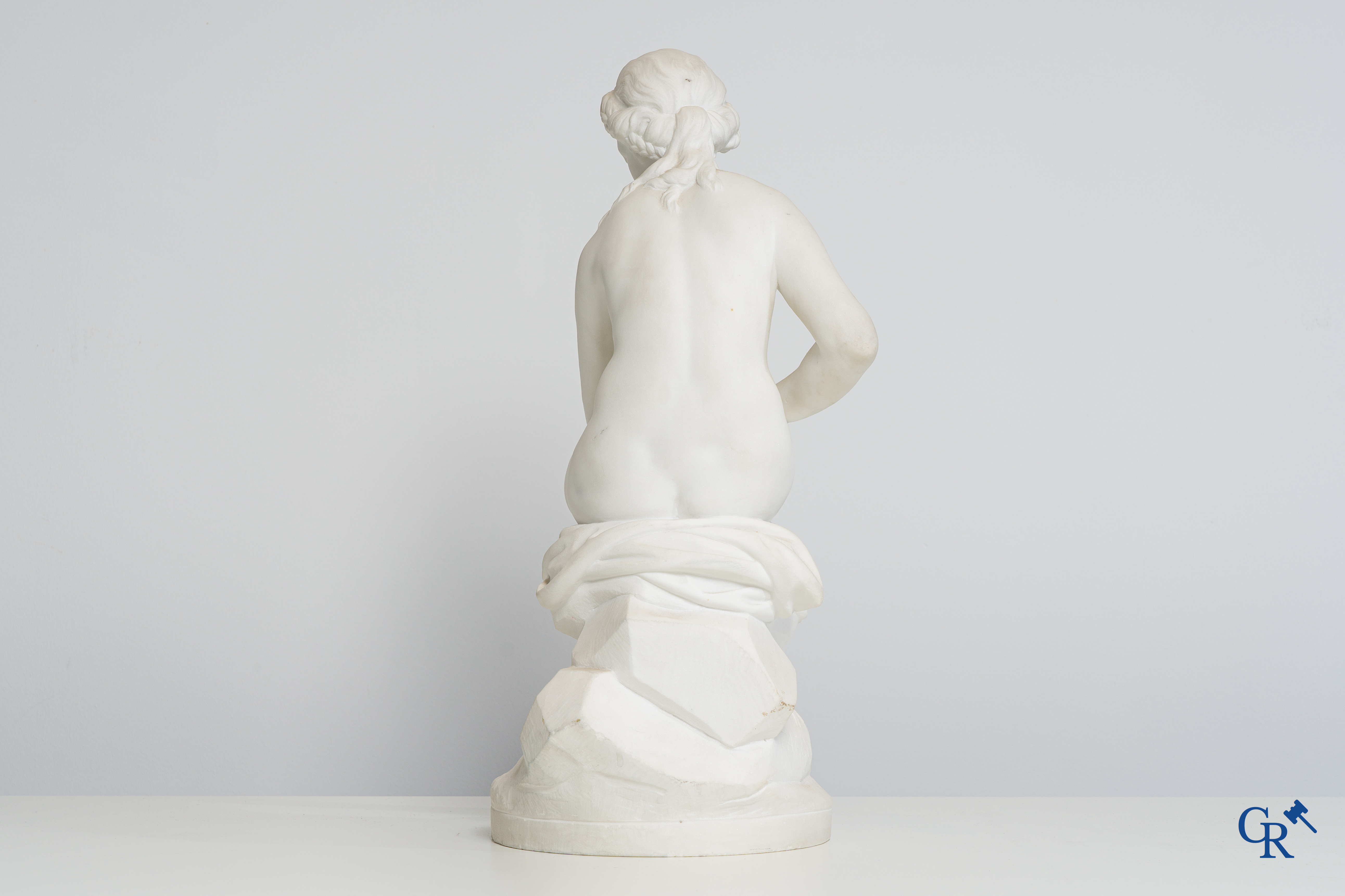 Falconet. Bathing Venus. Beautiful statue in Carrara marble after Etienne Maurice Falconet. Signed Falconet.