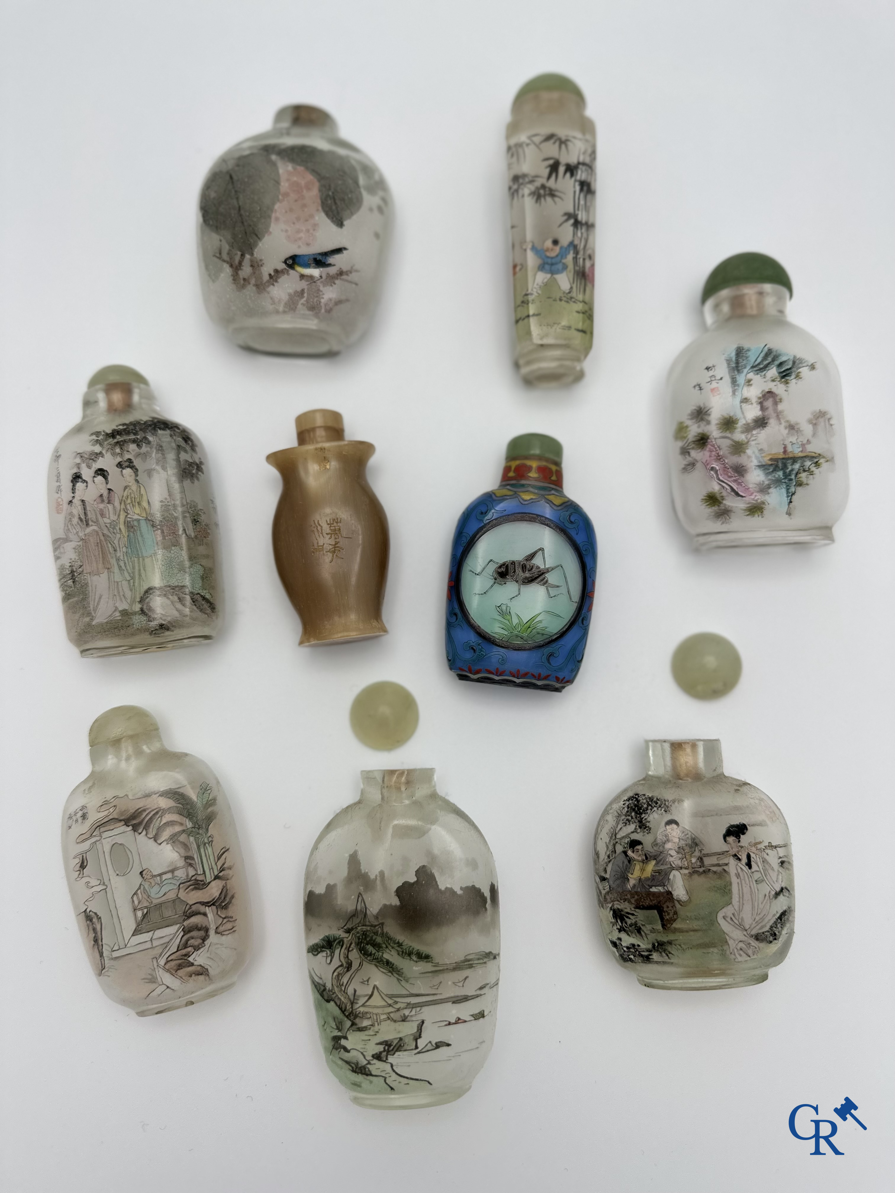 Asian Art: 9 chinese snuff bottles.