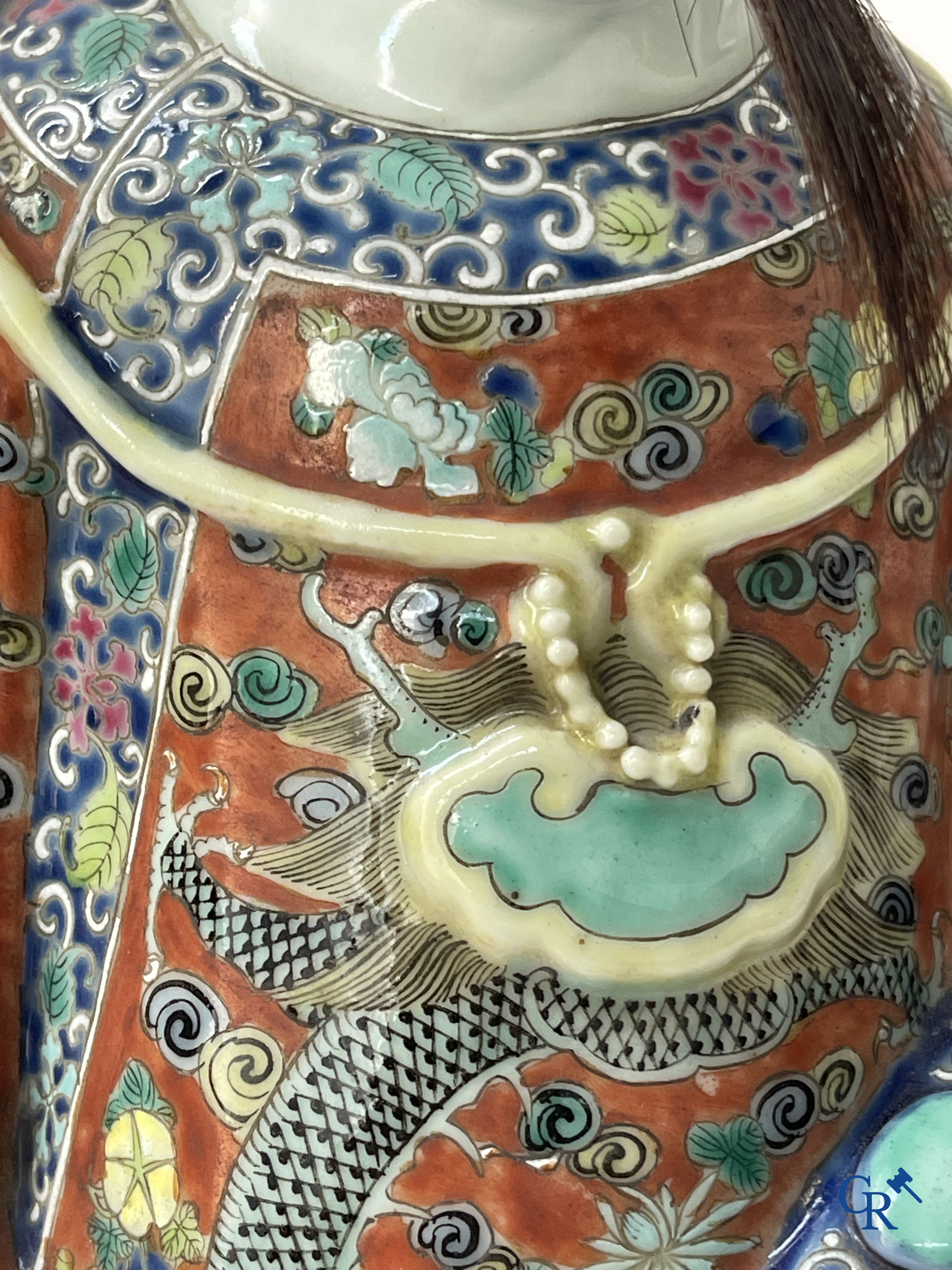 Aziatica, Chinees porselein. 3 Chinese famille rose figuren van onsterfelijken. 19de eeuw.