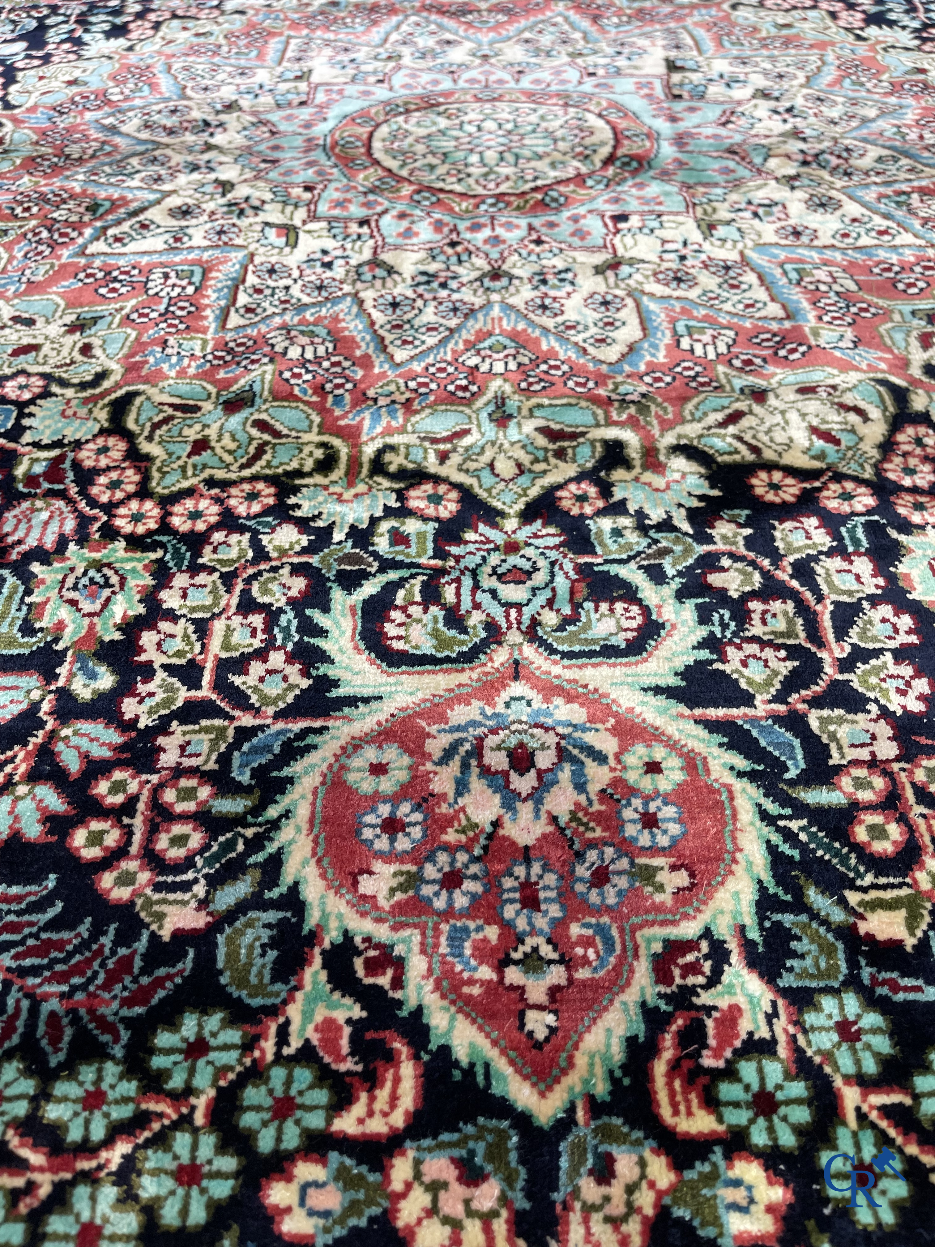 Oriental carpets: Ghoum, an exceptional hand-knotted carpet in wool and silk.