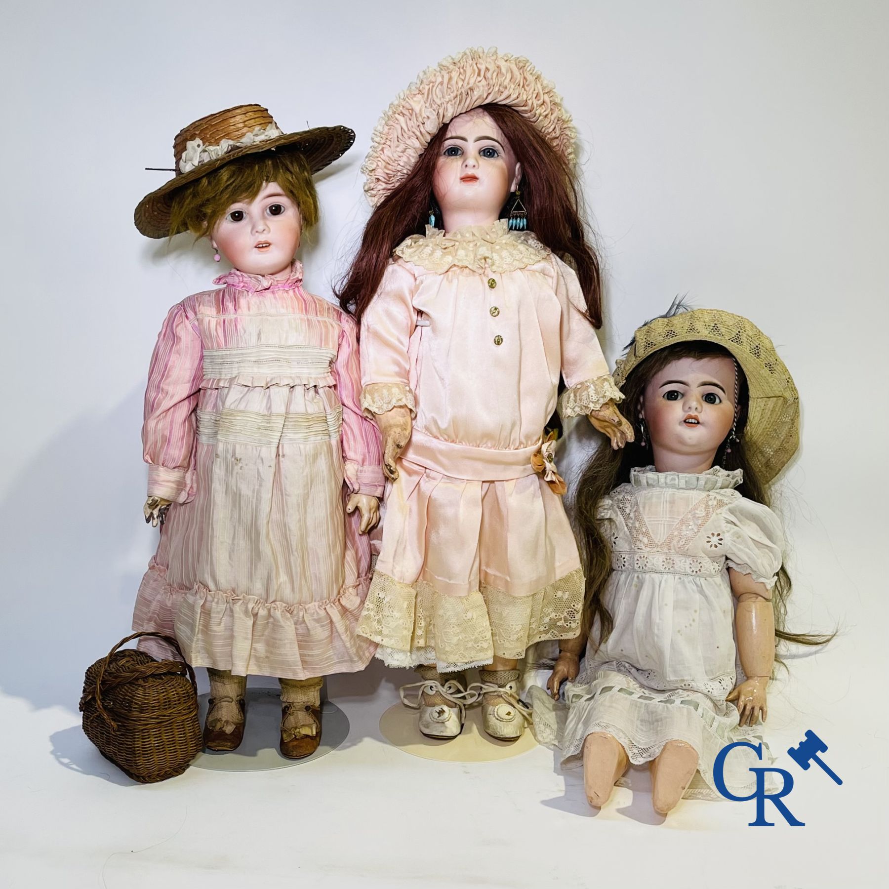 Toys: antique dolls: Lot of 3 dolls with porcelain head.