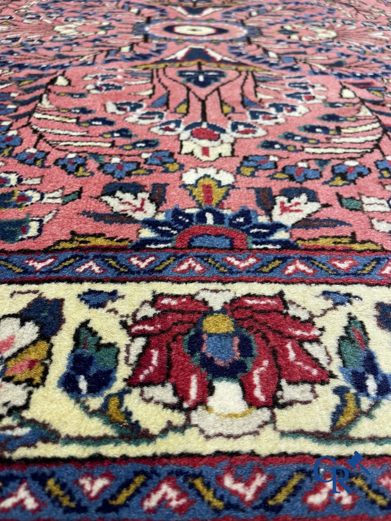 Oriental carpets: Iran, Sarouk. Hand-knotted Persian carpet in wool.