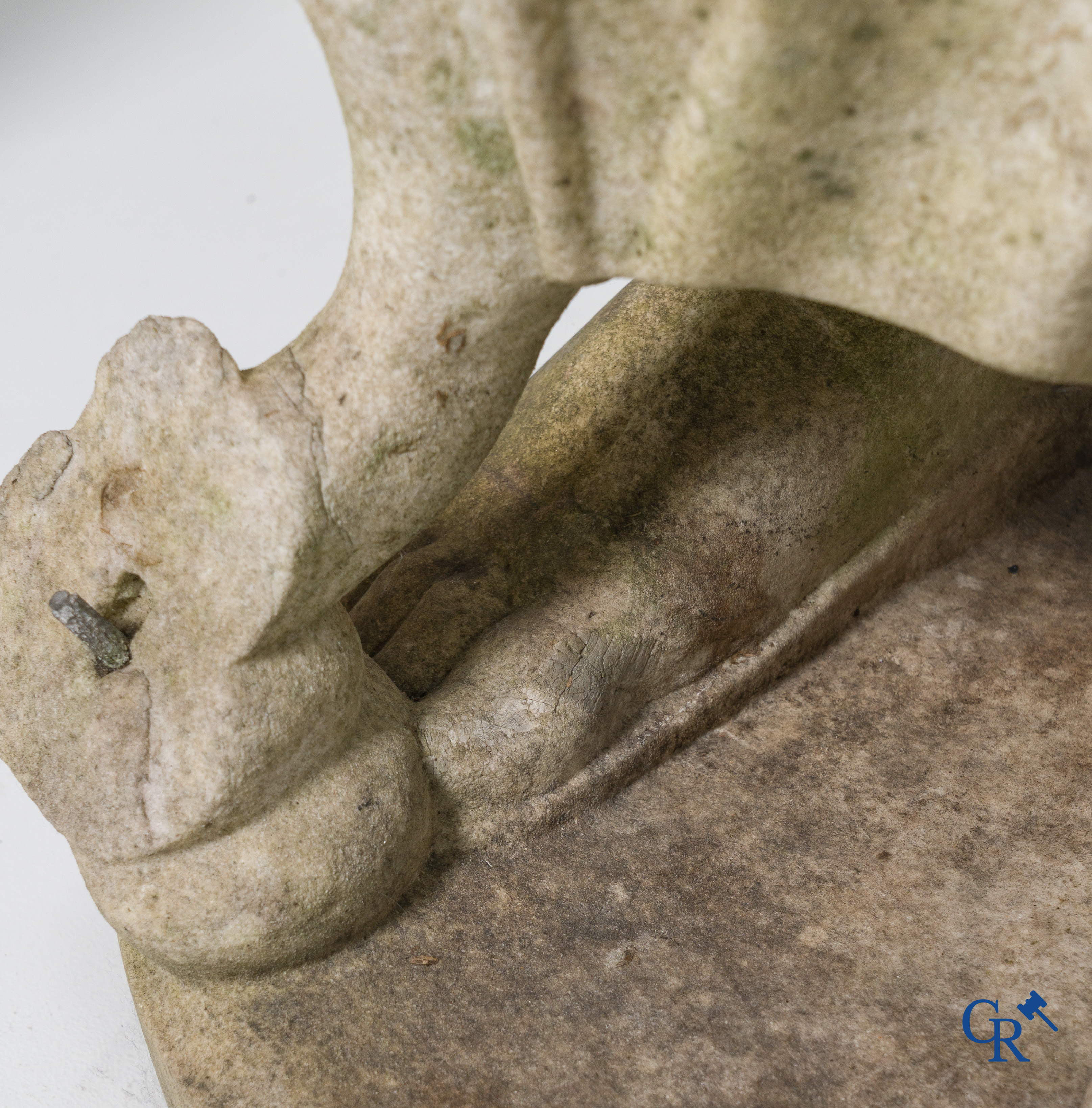 2 Imposante sculpturen in gebeeldhouwd marmer. De Romeinse godin Cerès en de Griekse god Asklepios. Circa 1700-1750.