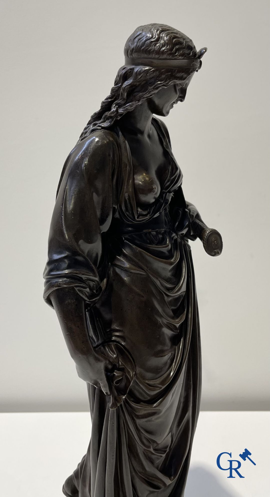 Henry Etienne Dumaige (1830-1888) Salomé, bronzen beeld met orientaalse voorstelling. 19de eeuw.