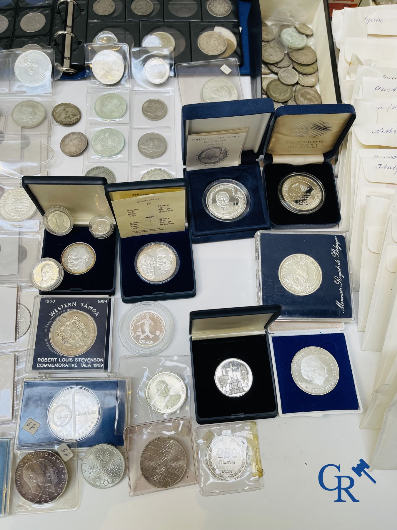 Coins: Large lot of various coins in silver, copper and nickel.