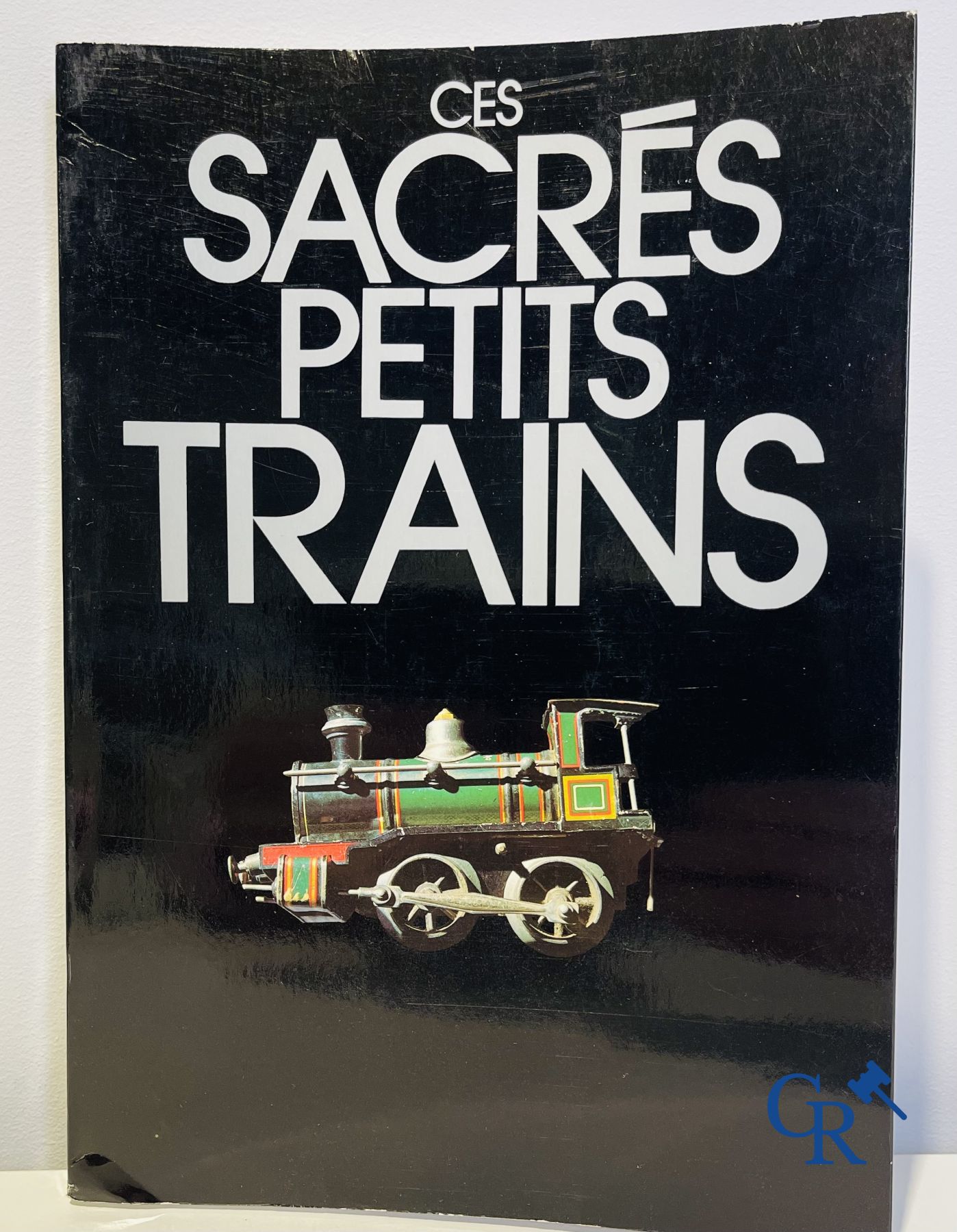 Jouets anciens. Märklin. Intéressants lot de livres sur les beaux jouets anciens, les locomotives, les trains, etc.