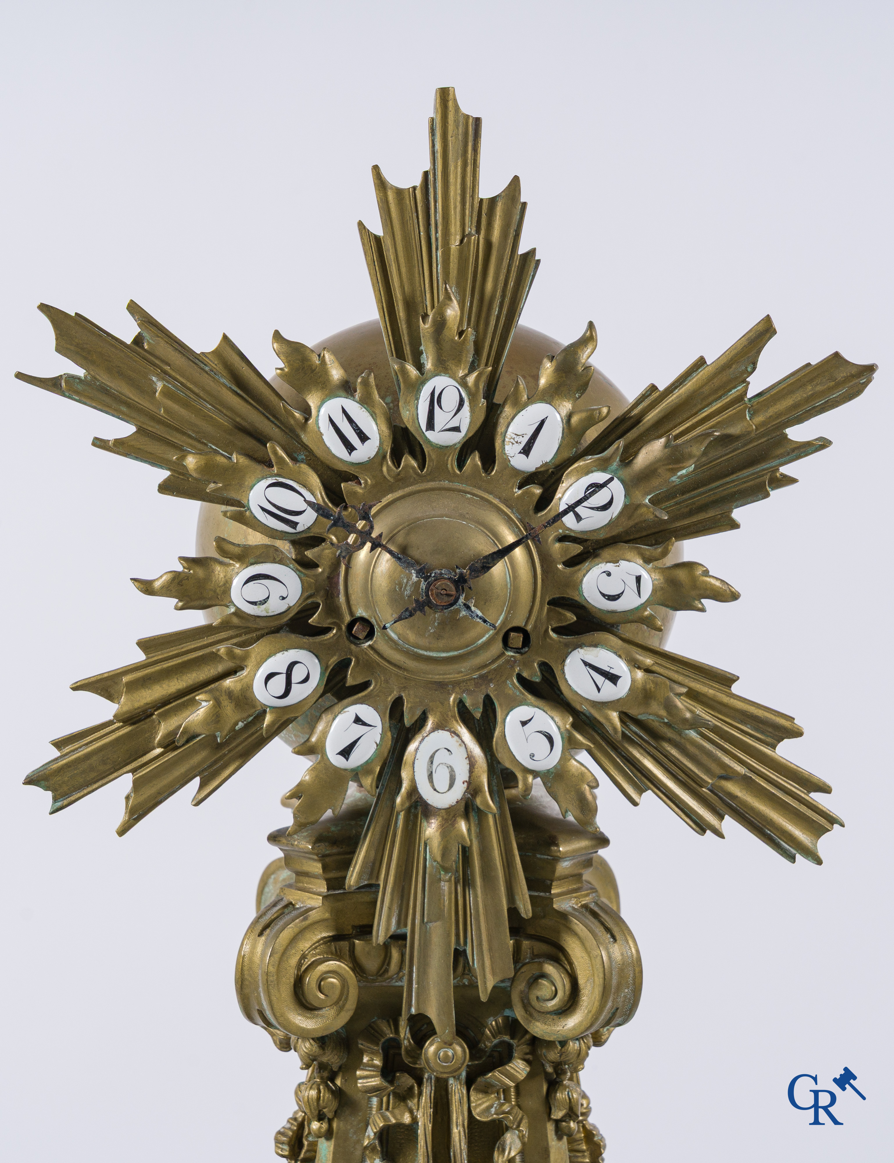 Frédéric-Eugène Piat en Samuel Marti. Uitzonderlijke pendule in brons met Nubische figuren. Circa 1860-1870.