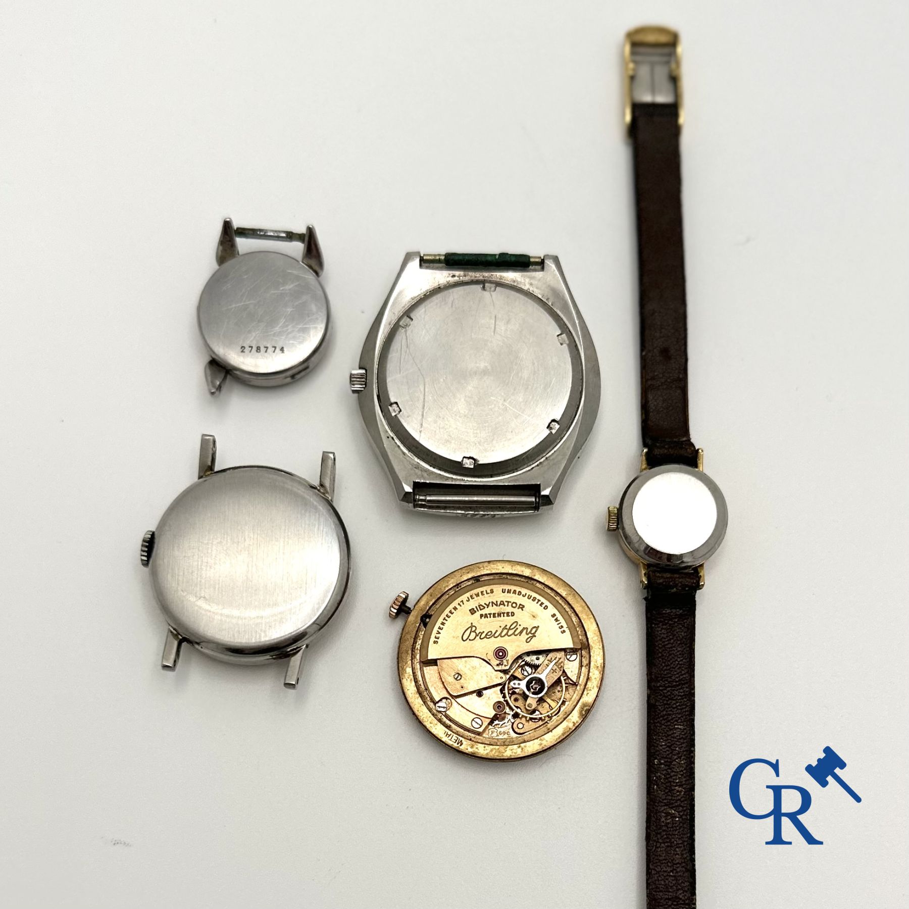 Montres: Lot de 3 montres bracelet Omega, une montre de dame Rolex et un mouvement d'une montre Breitling.