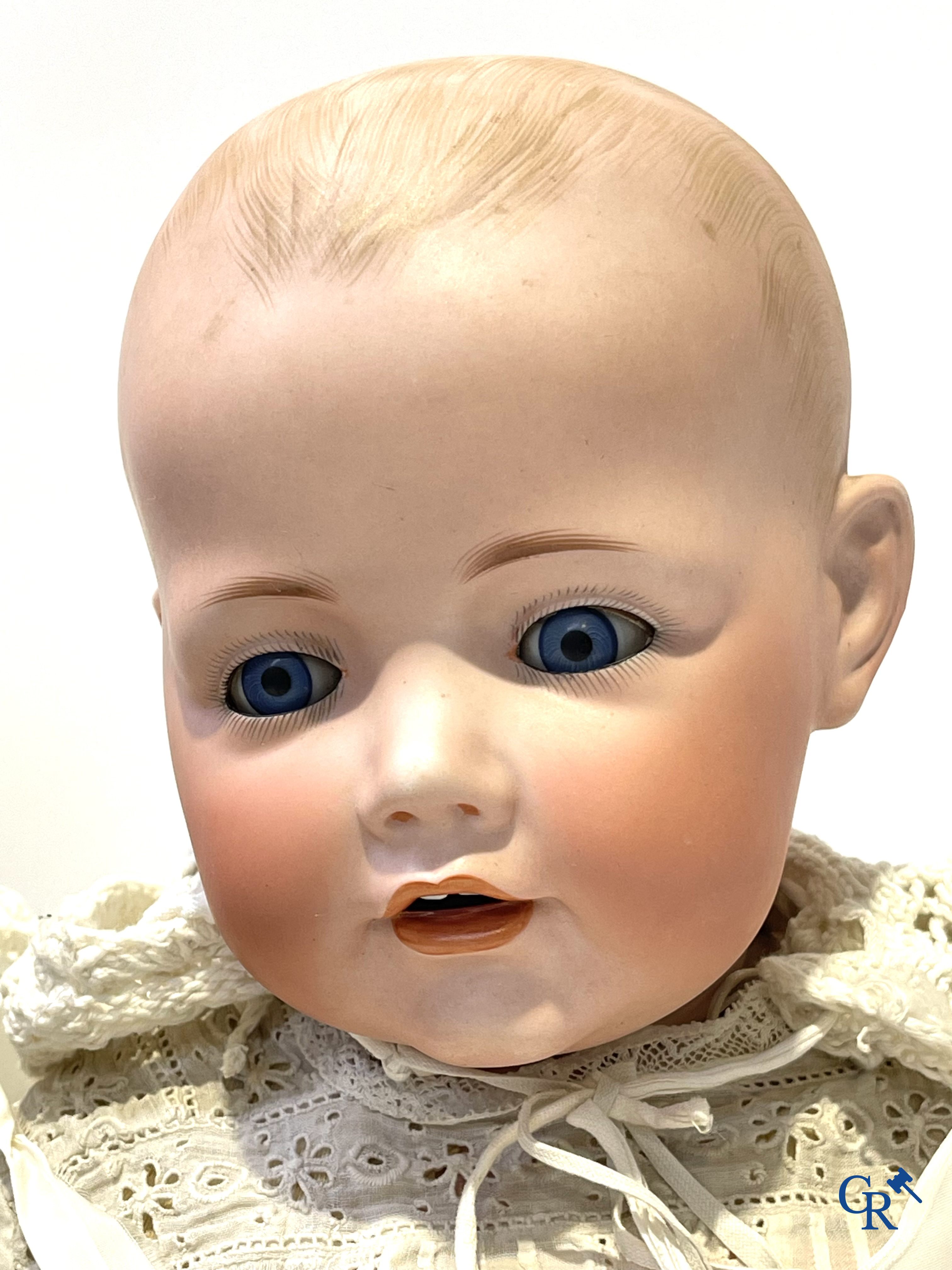 Old toys, a lot of 3 antique dolls with porcelain heads. Hilda J.D. Kestner, Blanchette, Heubach Koppelsdorf.