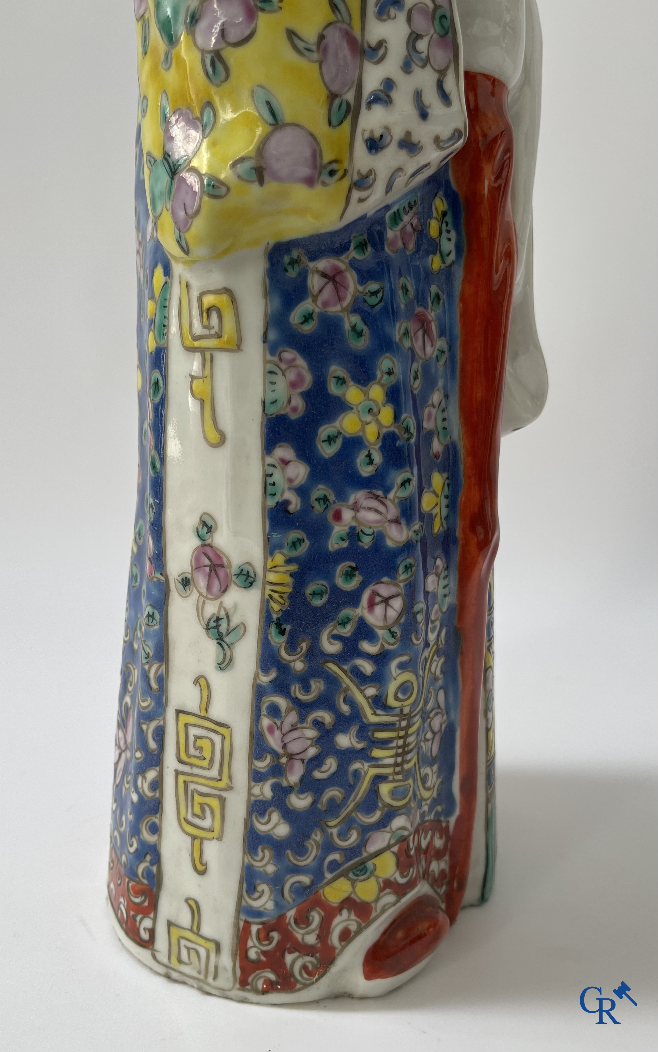 Aziatica, Chinees porselein. 3 Chinese famille rose figuren van onsterfelijken. 19de eeuw.