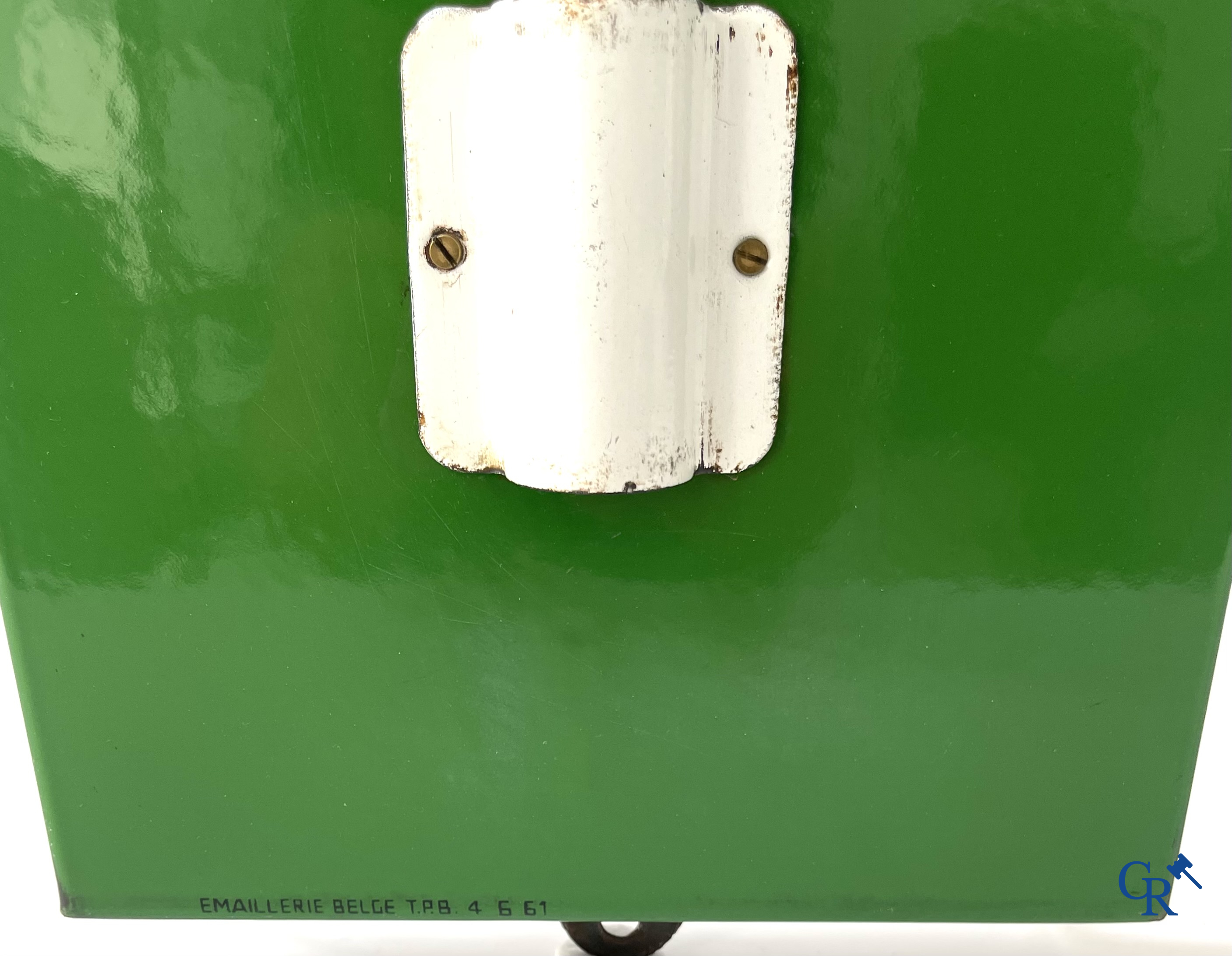 Castrol Motor Oil, een emaille reclamebord met ingewerkte thermometer voor Castrol motorolie. Emaillerie Belge.