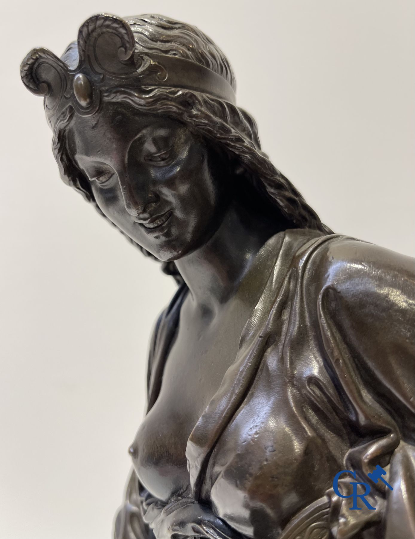 Henry Etienne Dumaige (1830-1888) Salomé, statue en bronze représentant une femme orientale. XIXe siècle.