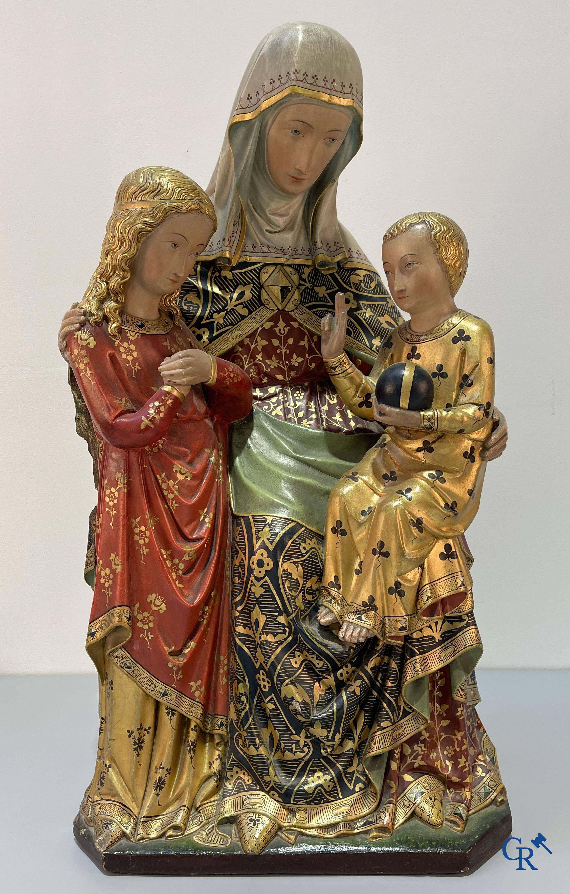 Religieuze objecten, voorstelling van Sint Barbara en Sint Anna ten Drieën in originele polychromie. Eind 19e eeuw.