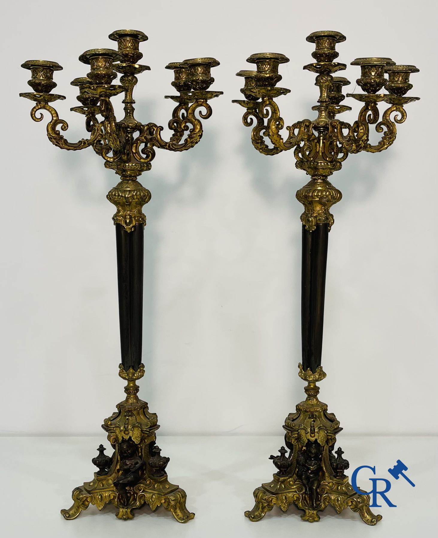 Important 3-piece fireplace set in bronze and spelter.