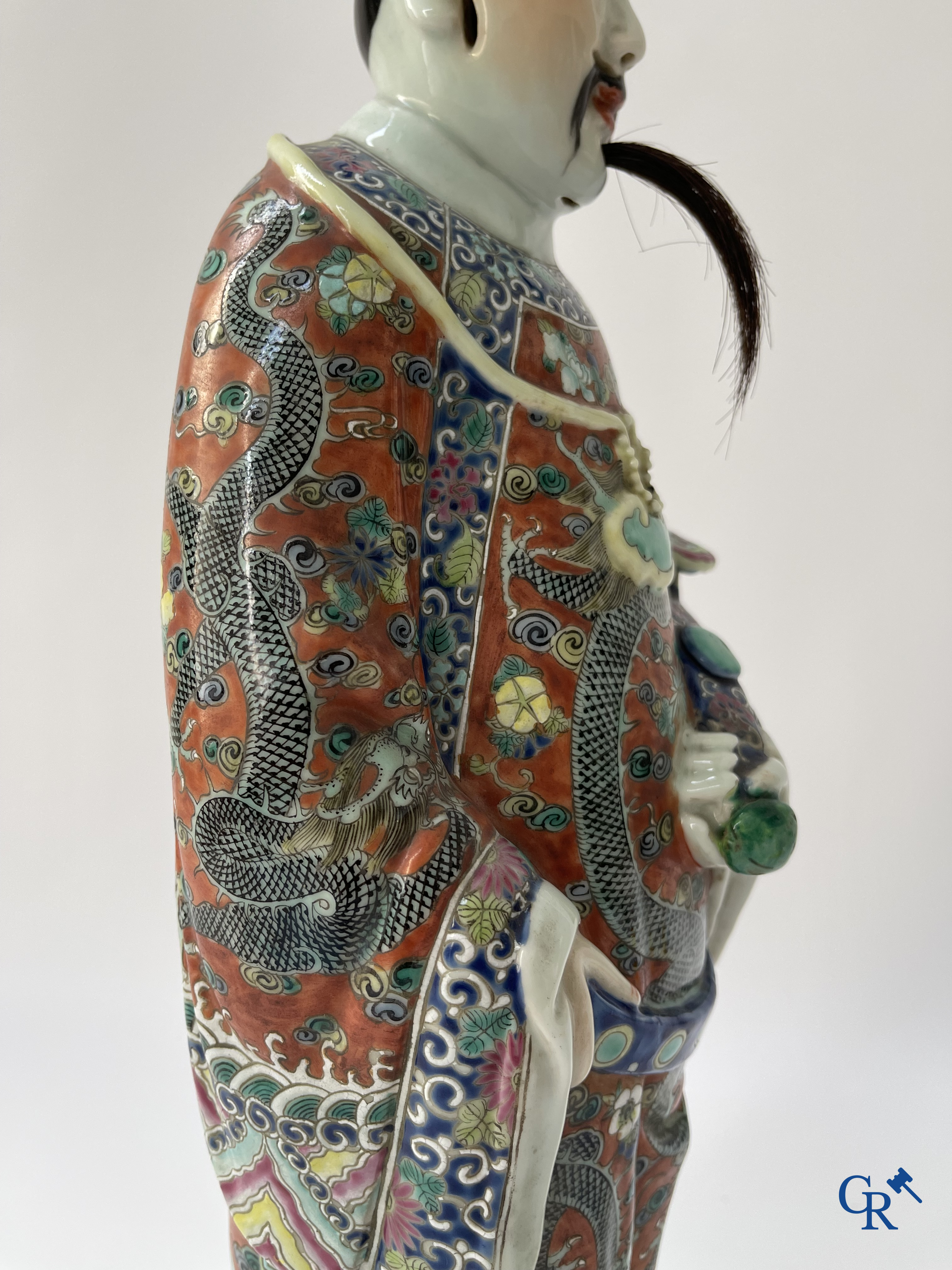 Aziatica, Chinees porselein. 3 Chinese famille rose figuren van onsterfelijken. 19de eeuw.