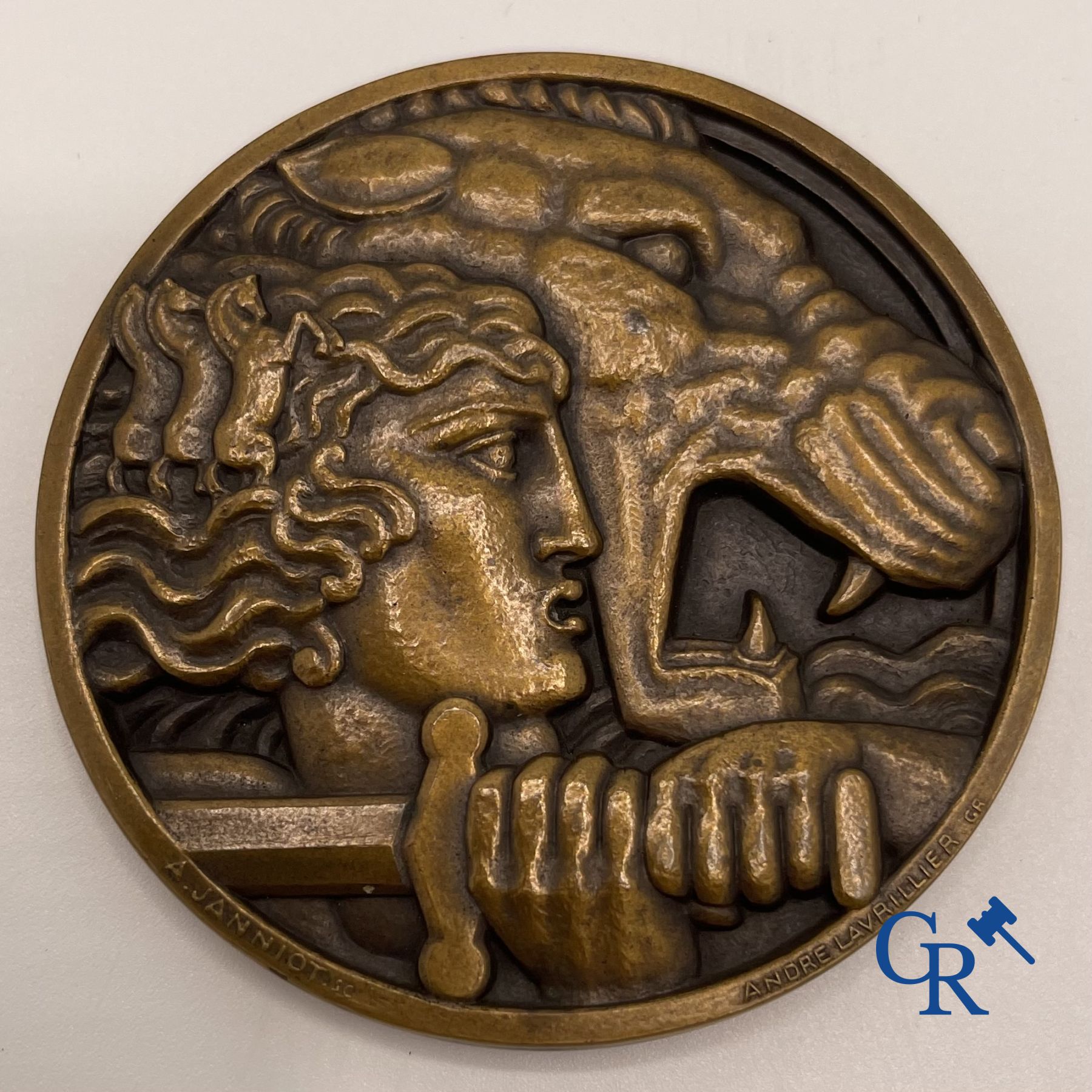 Medal: Alfred Auguste Janniot sculptor - André Lavillier engraver . Aux enfants de Nice morts pour la France.