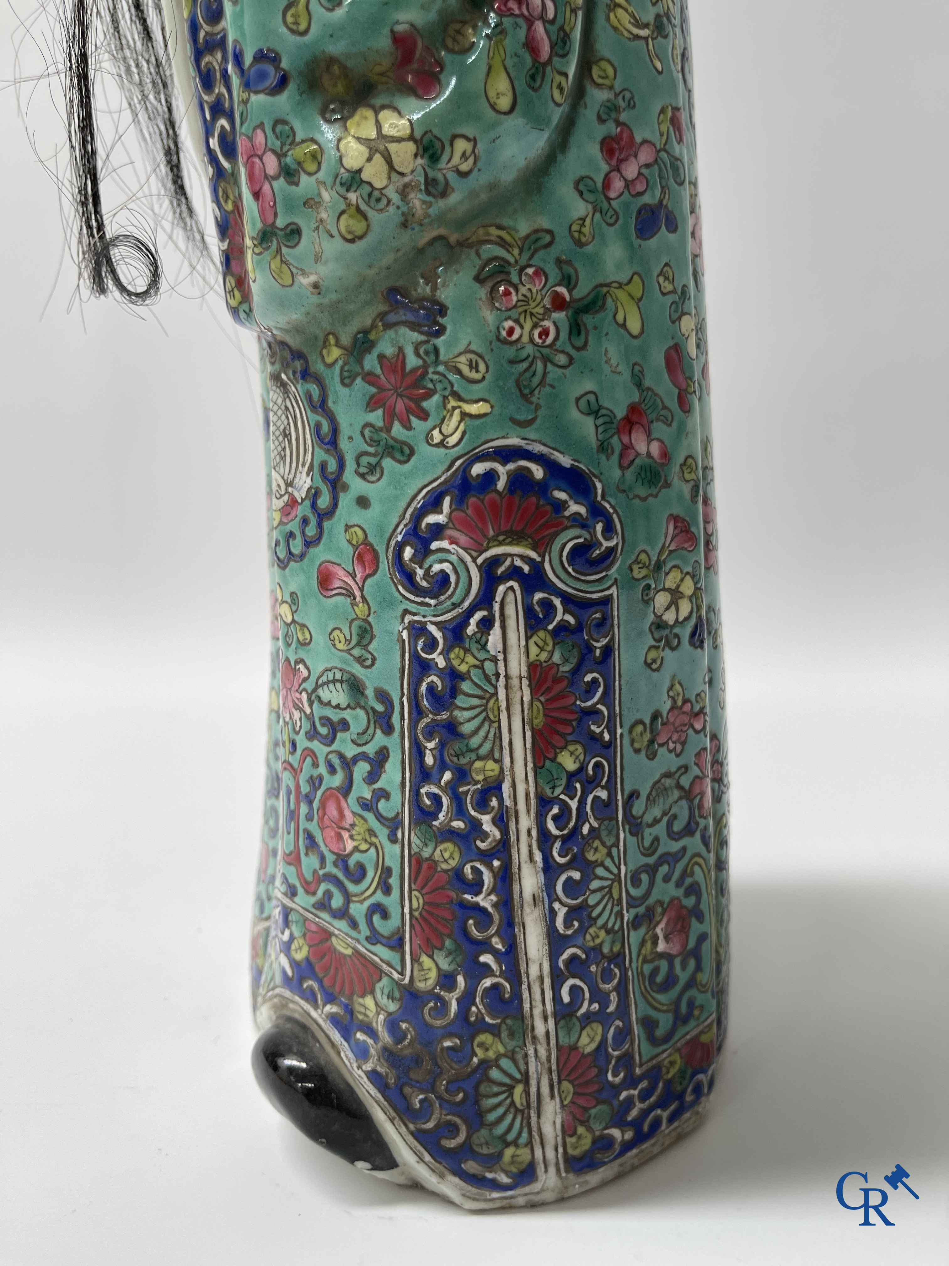 Aziatica, Chinees porselein. 3 Chinese famille rose figuren van onsterfelijken. 19de eeuw.