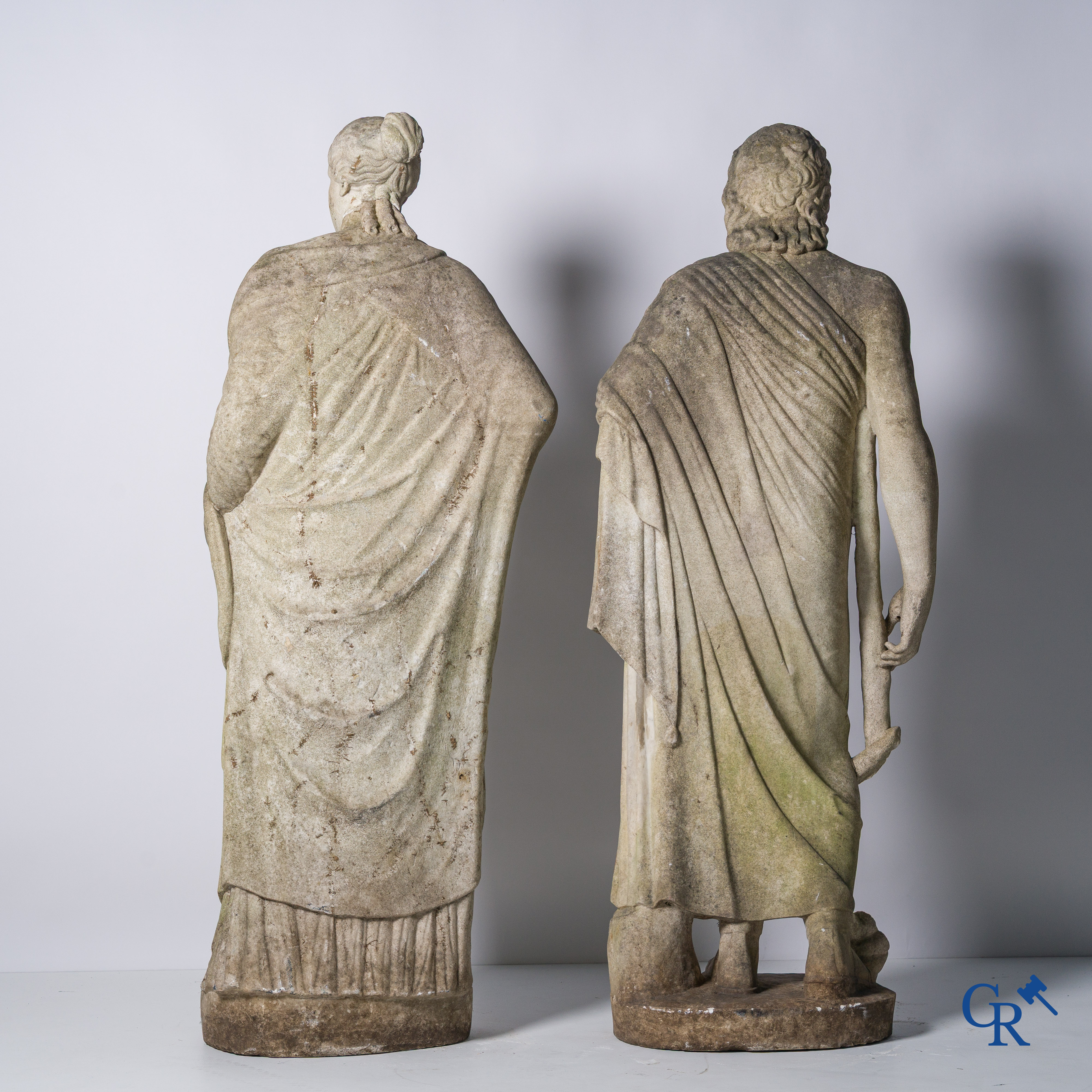 2 Imposante sculpturen in gebeeldhouwd marmer. De Romeinse godin Cerès en de Griekse god Asklepios. Circa 1700-1750.