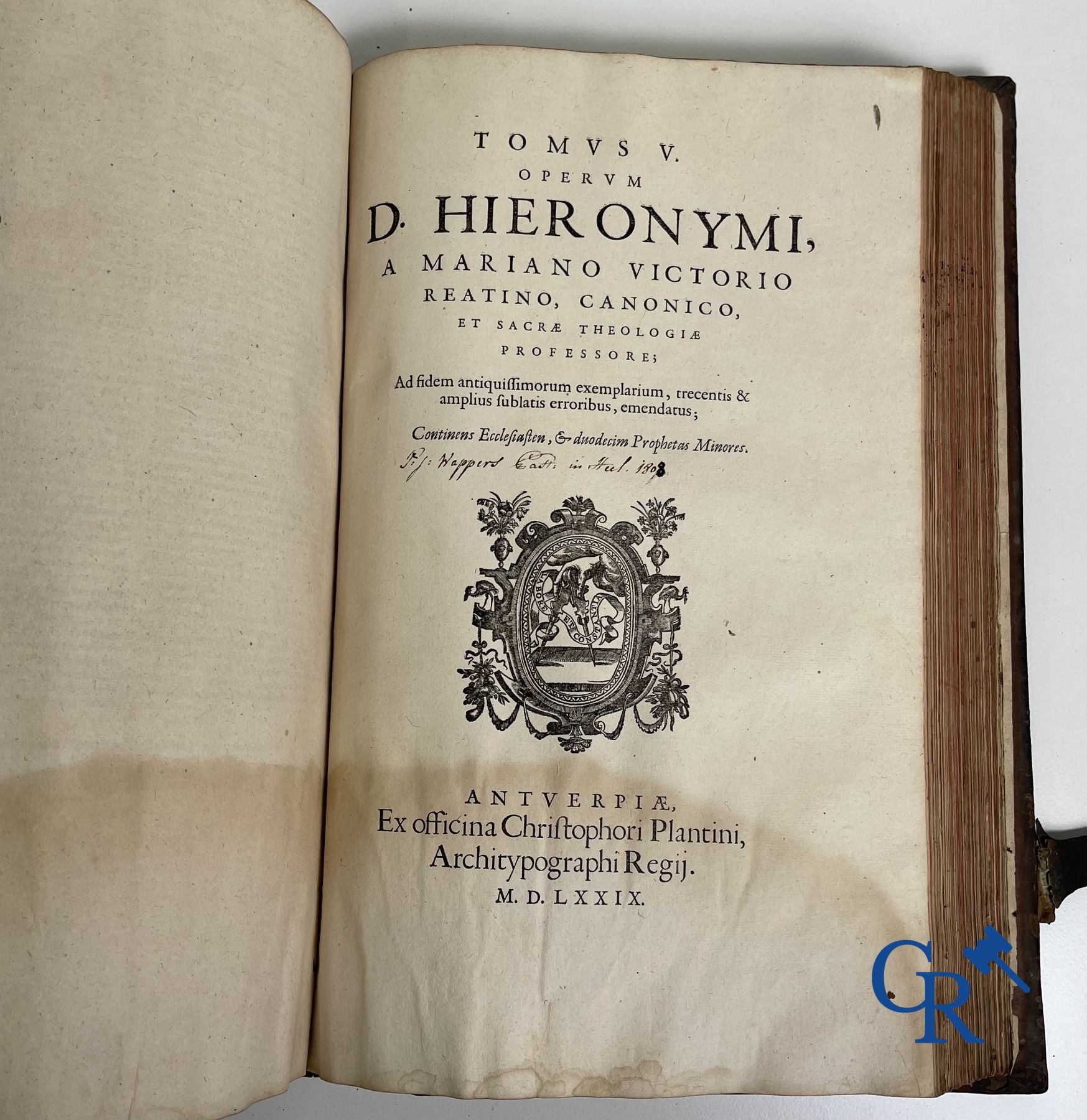 Livres anciens: Les œuvres de Saint Jérôme, Mariani Victorij Reatini. Atelier Plantijn (1578-1579), Anvers.