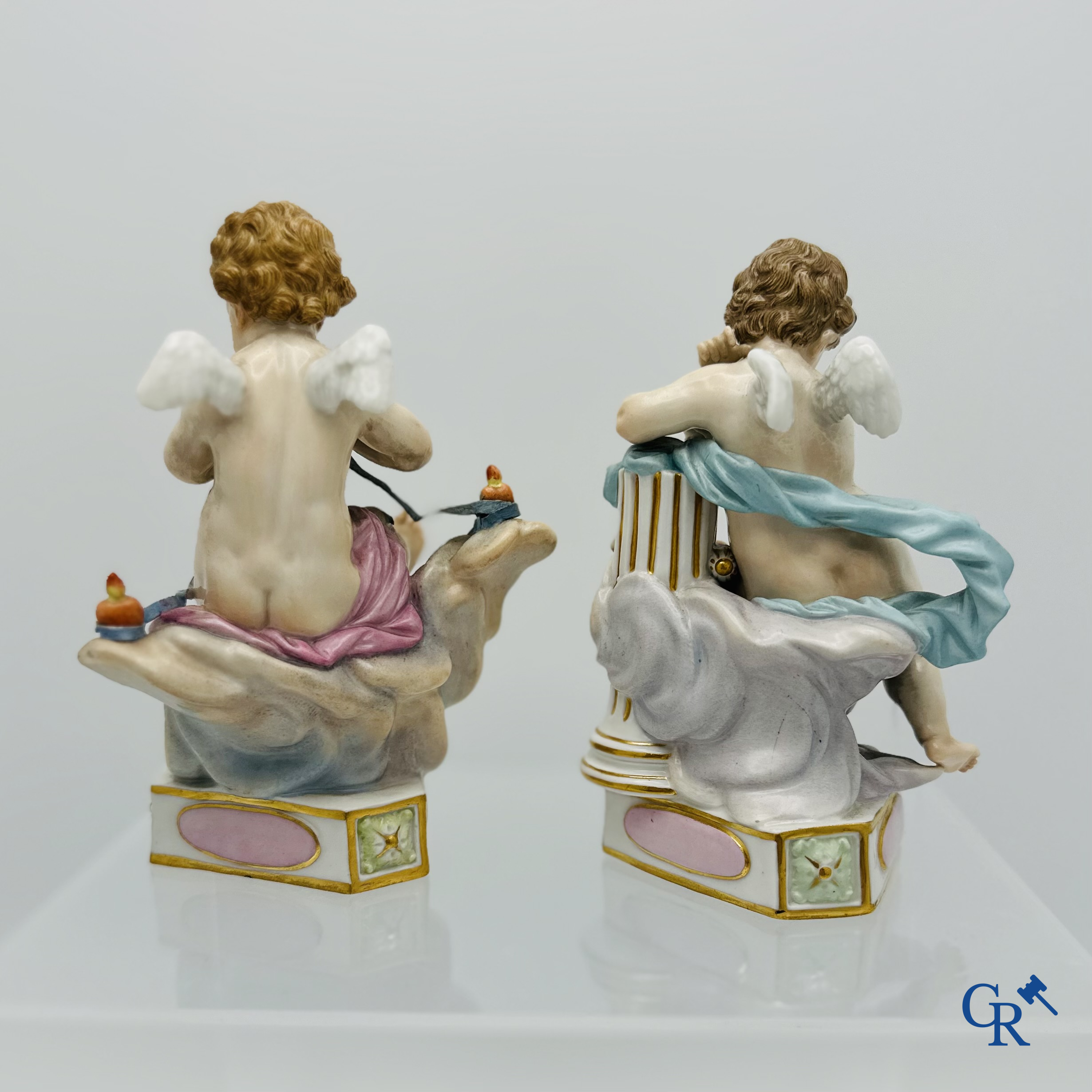 Meissen: Paar figuren in Meissen porselein.