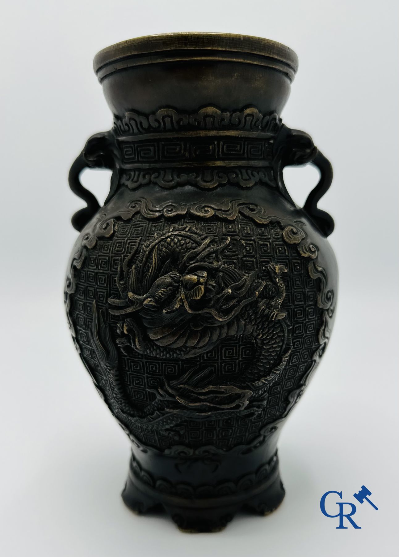 Chinese Art: 3 Chinese objects in bronze.