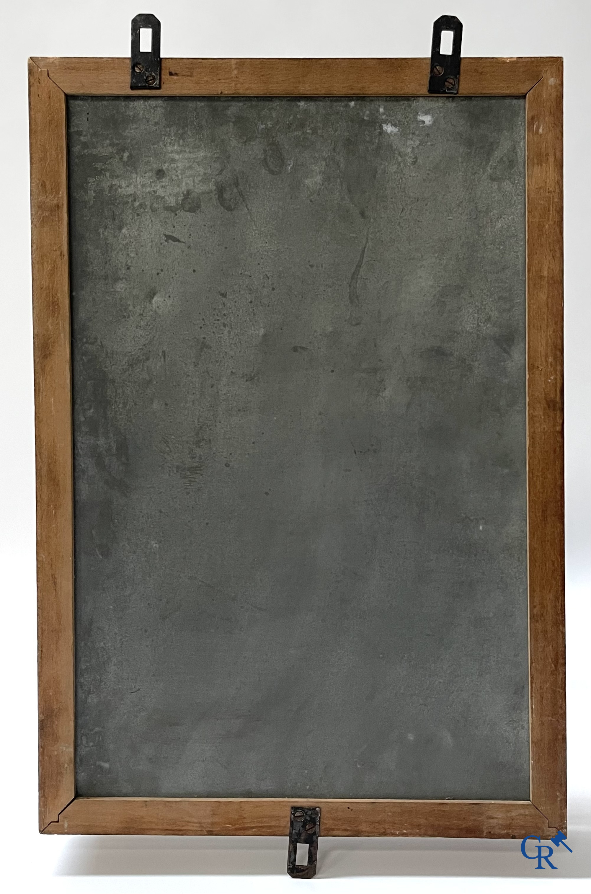 Blue Band Margarine, Zeldzame geëmailleerde reclame barometer in een houten frame voor Blue Band. 20'er jaren.